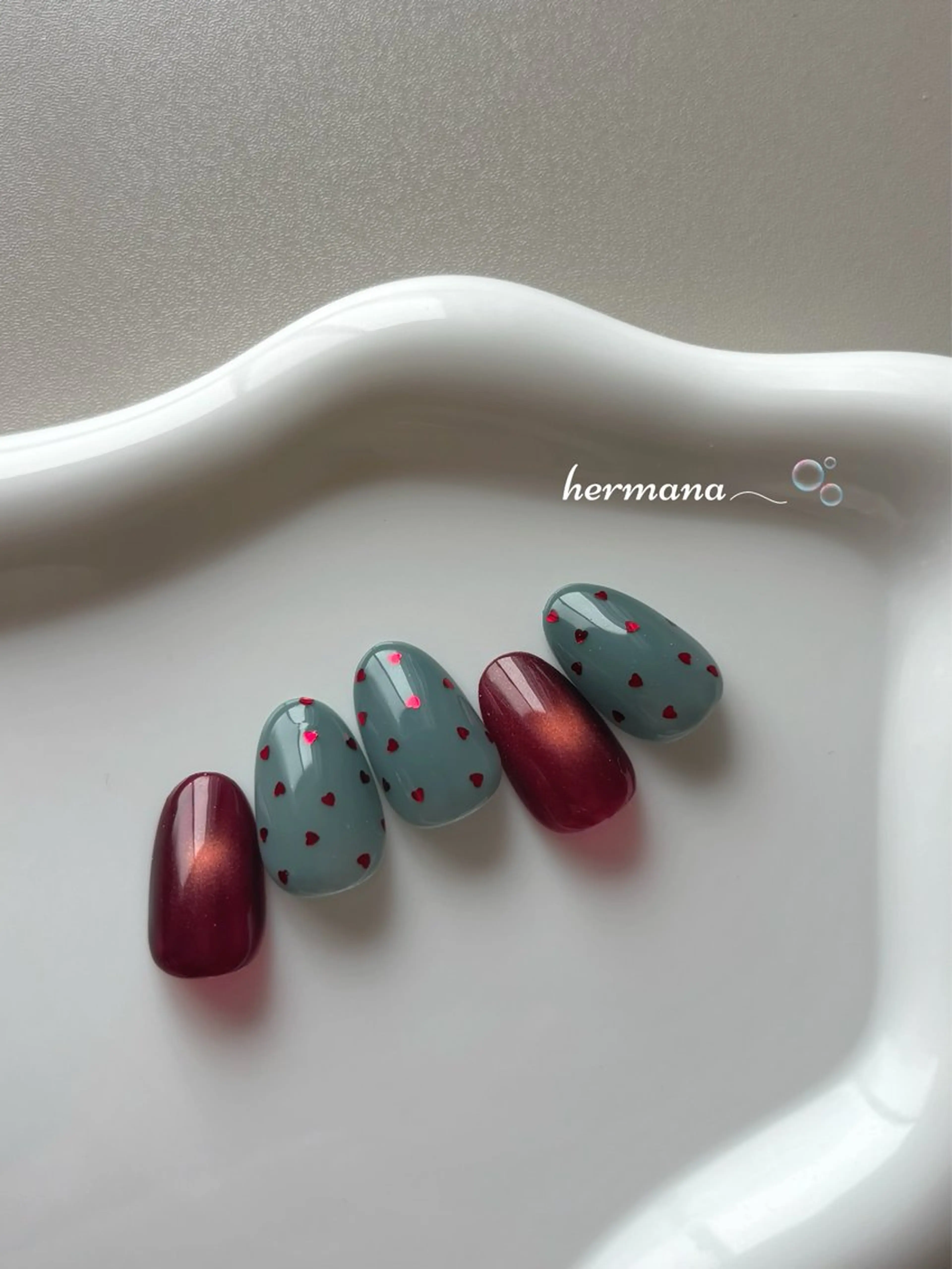 ネイル 伊藤 菜緒のネイルデザイン