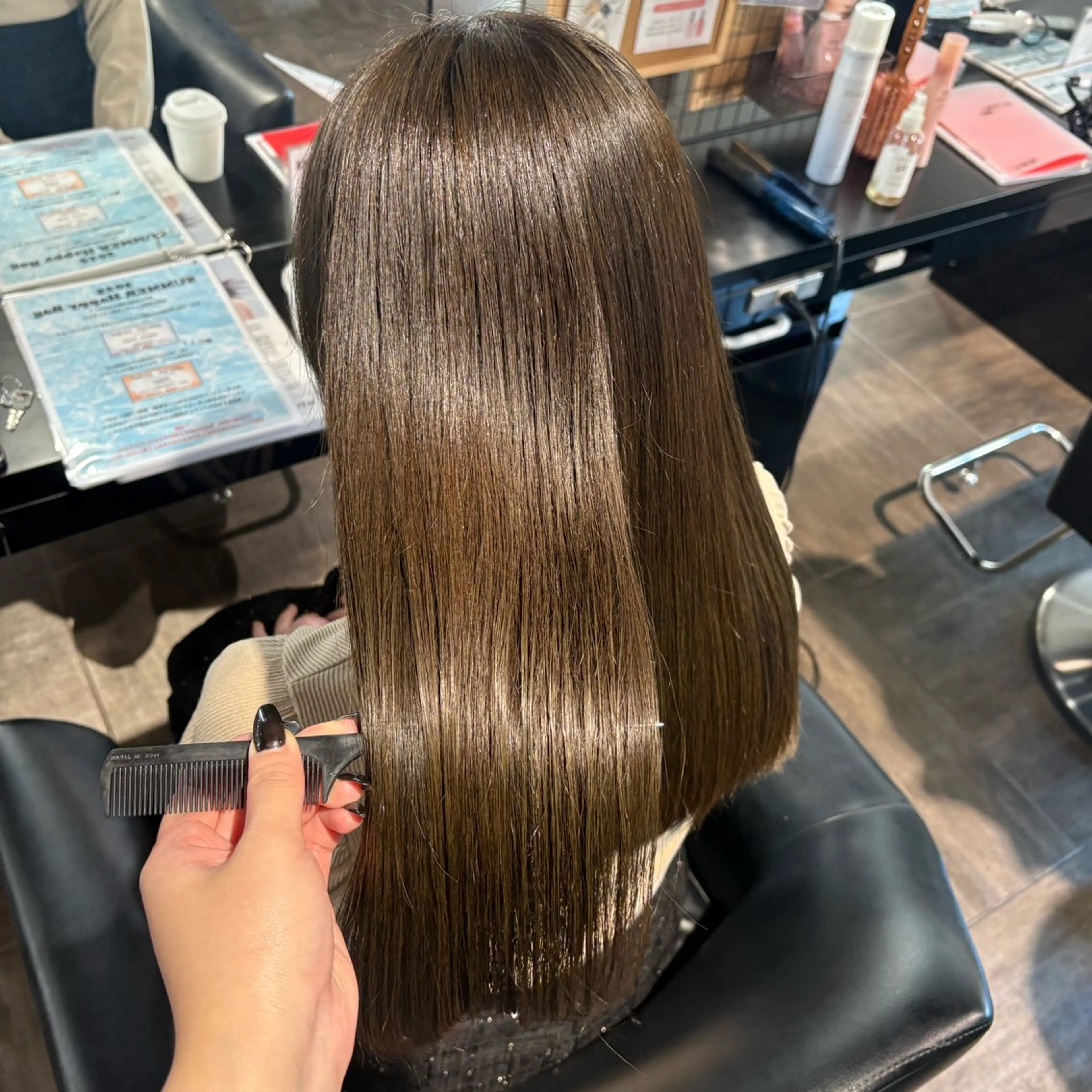 ロング カラー ベージュカラー ブリーチ ダブルカラー ブリーチなしカラー オリーブベージュ カット ヘアカラー トリートメント 🖤大人可愛い⌇ 𝐑 𝐈 𝐎🖤のヘアスタイル