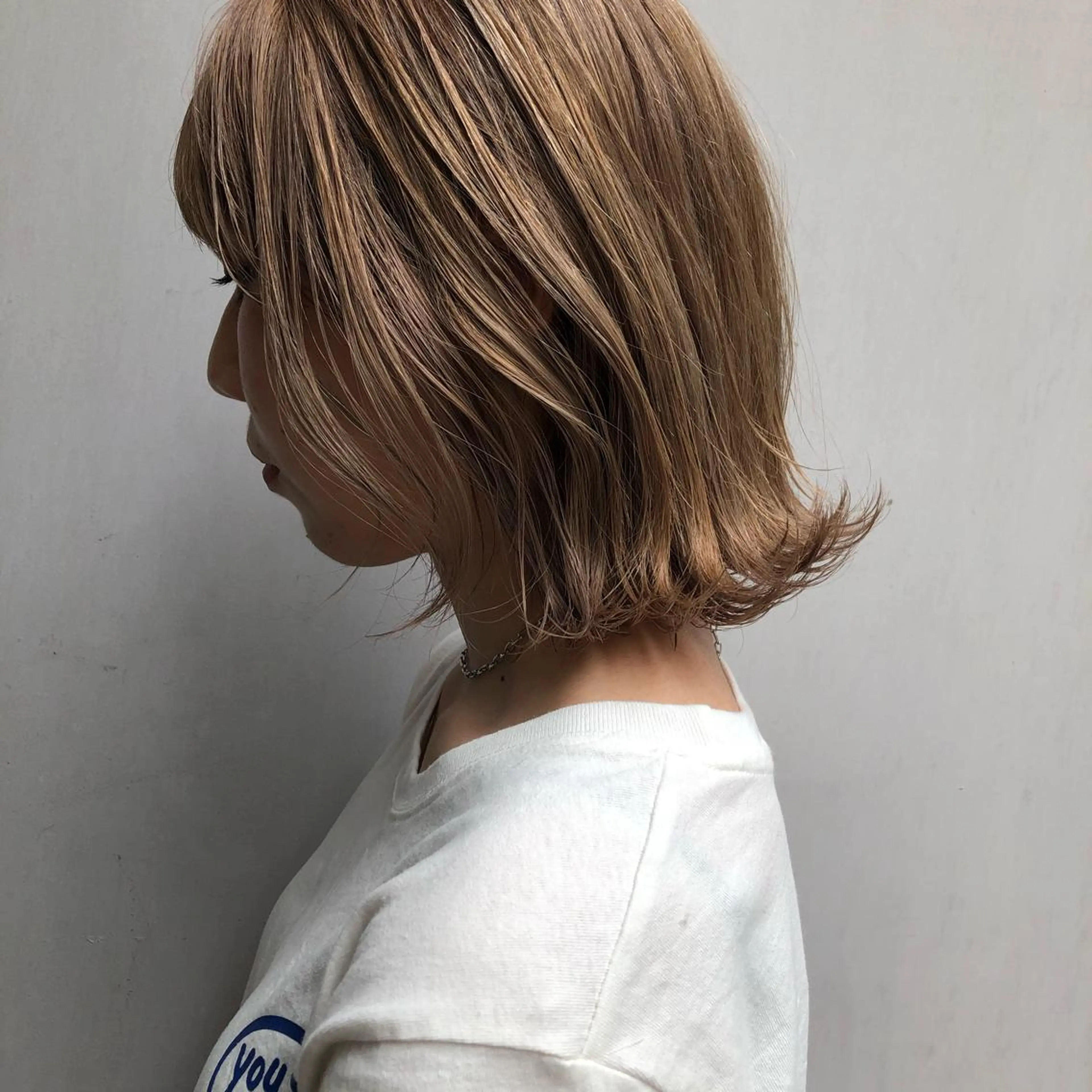 ミディアム カラー 堀江/心斎橋/西大橋 四ツ橋【Vers】のヘアスタイル