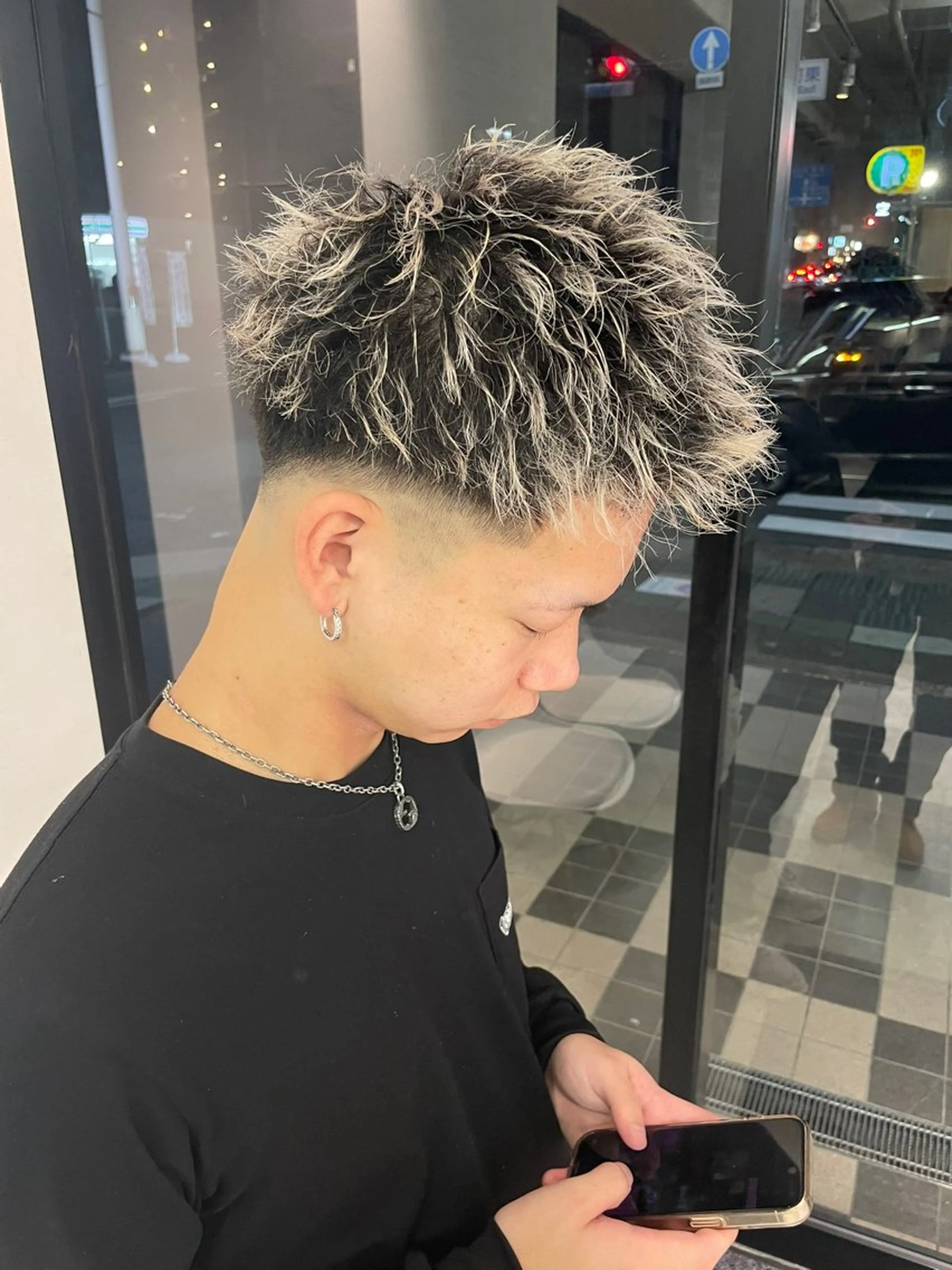 ショート メンズ フェードカット モヒカン 中島 耀一朗のヘアスタイル