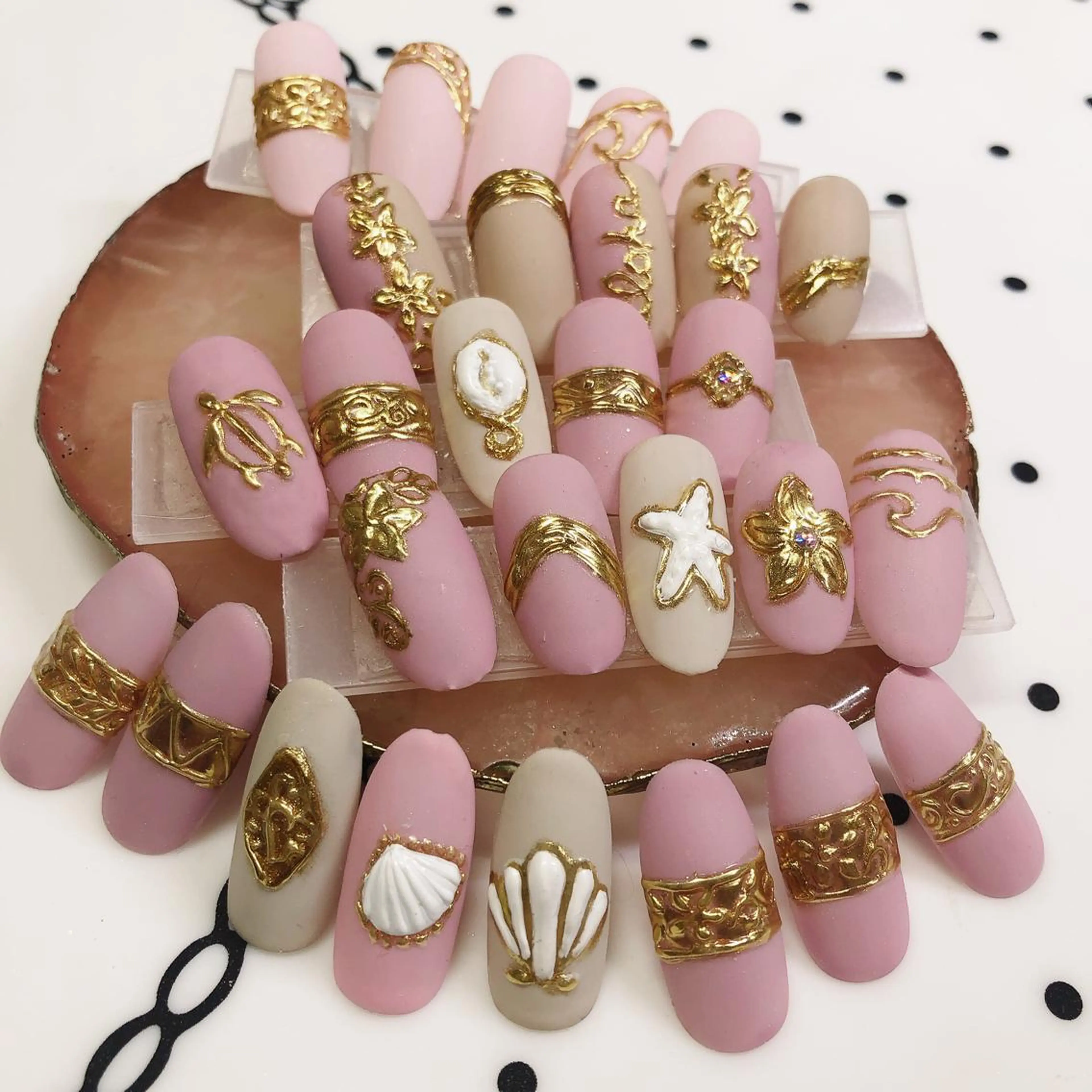 ネイル 奥園 良恵のネイルデザイン