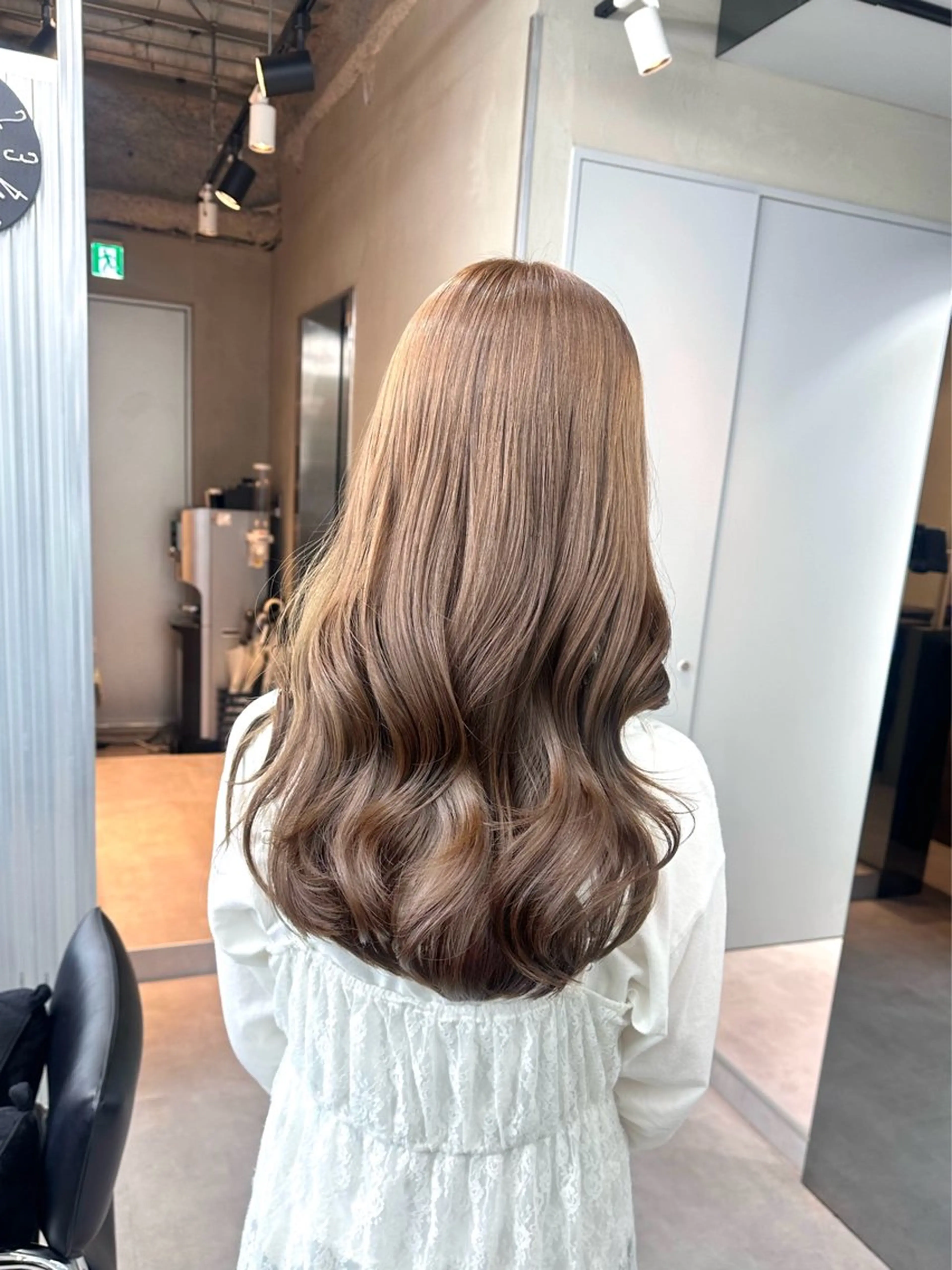 ロング カット ヘアカラー トリートメント youres hair 東新宿のヘアスタイル