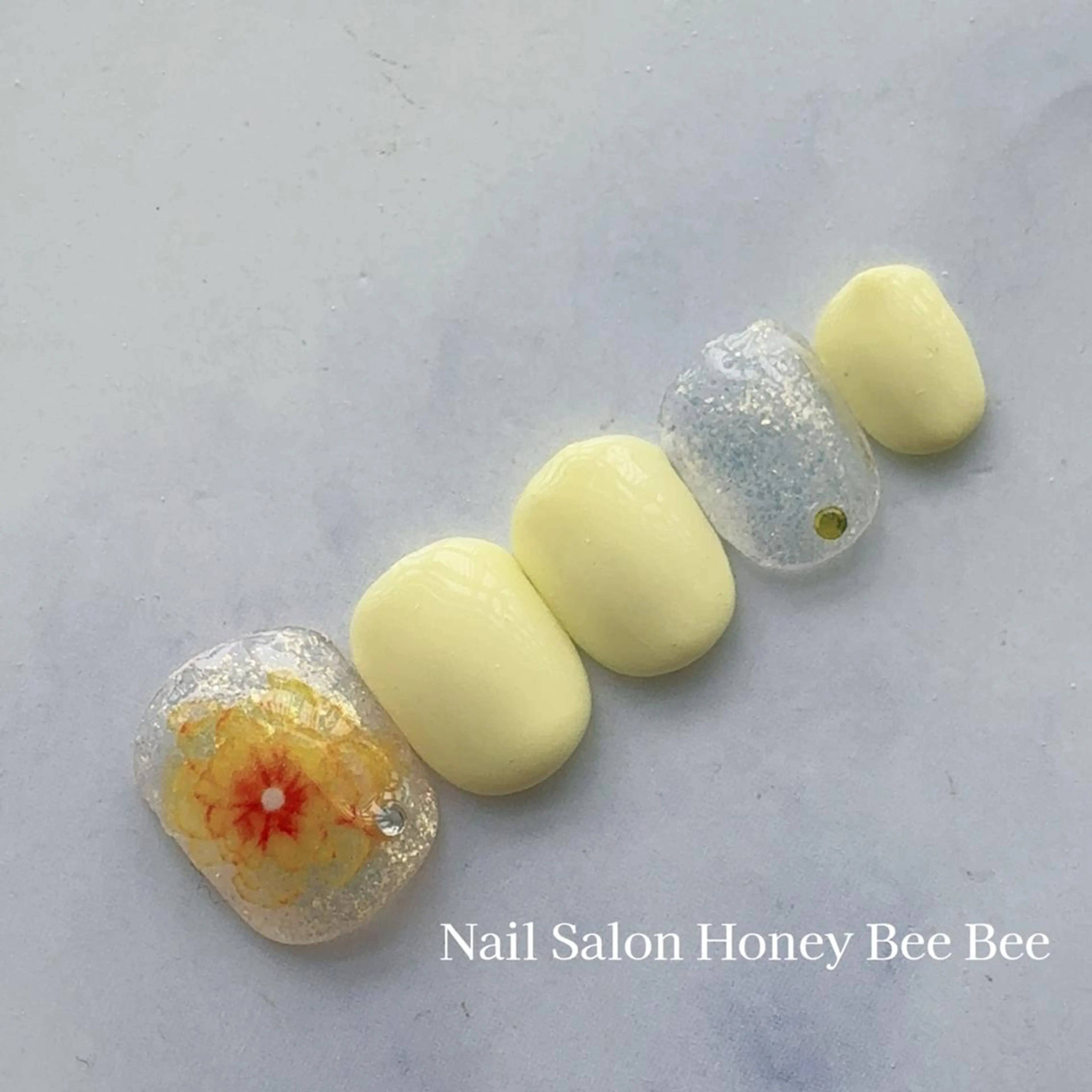 ネイル Nail salon Honey Beeのネイルデザイン