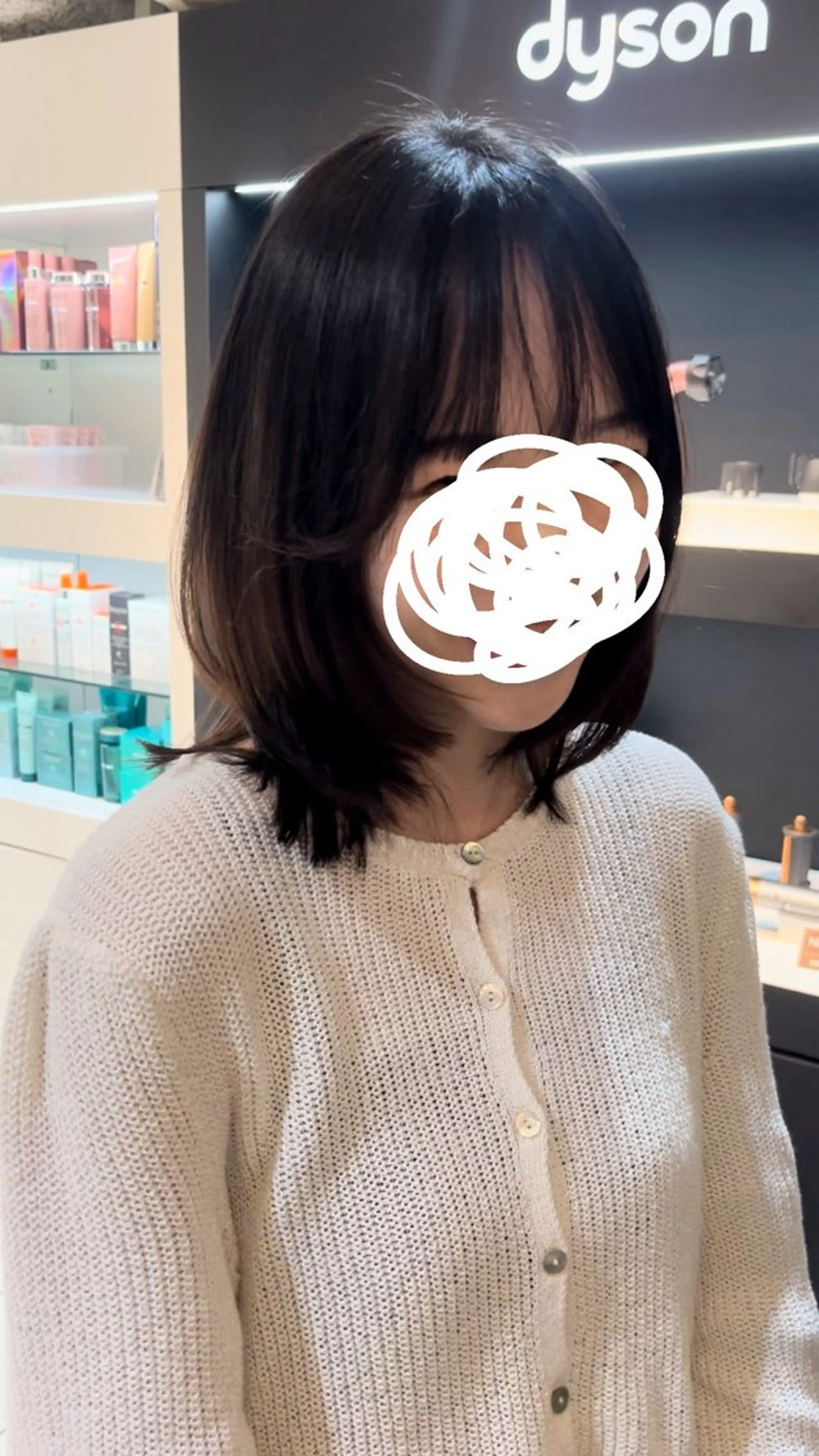 ミディアム 【レイヤーカット】 キサヌキミワのヘアスタイル
