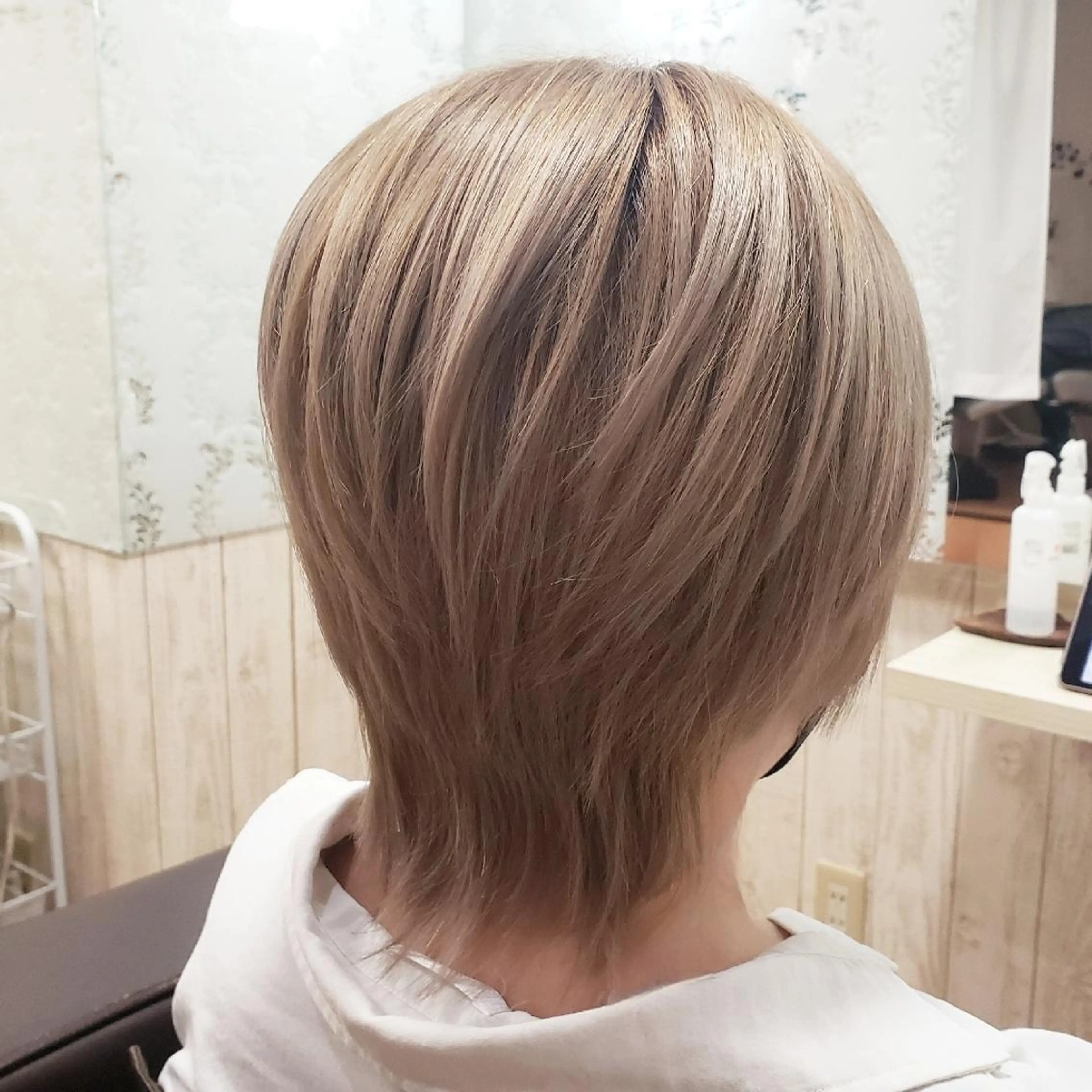 カラー 外国人風カラー おかべゆき⛄ スパ/カラー/野並のヘアスタイル