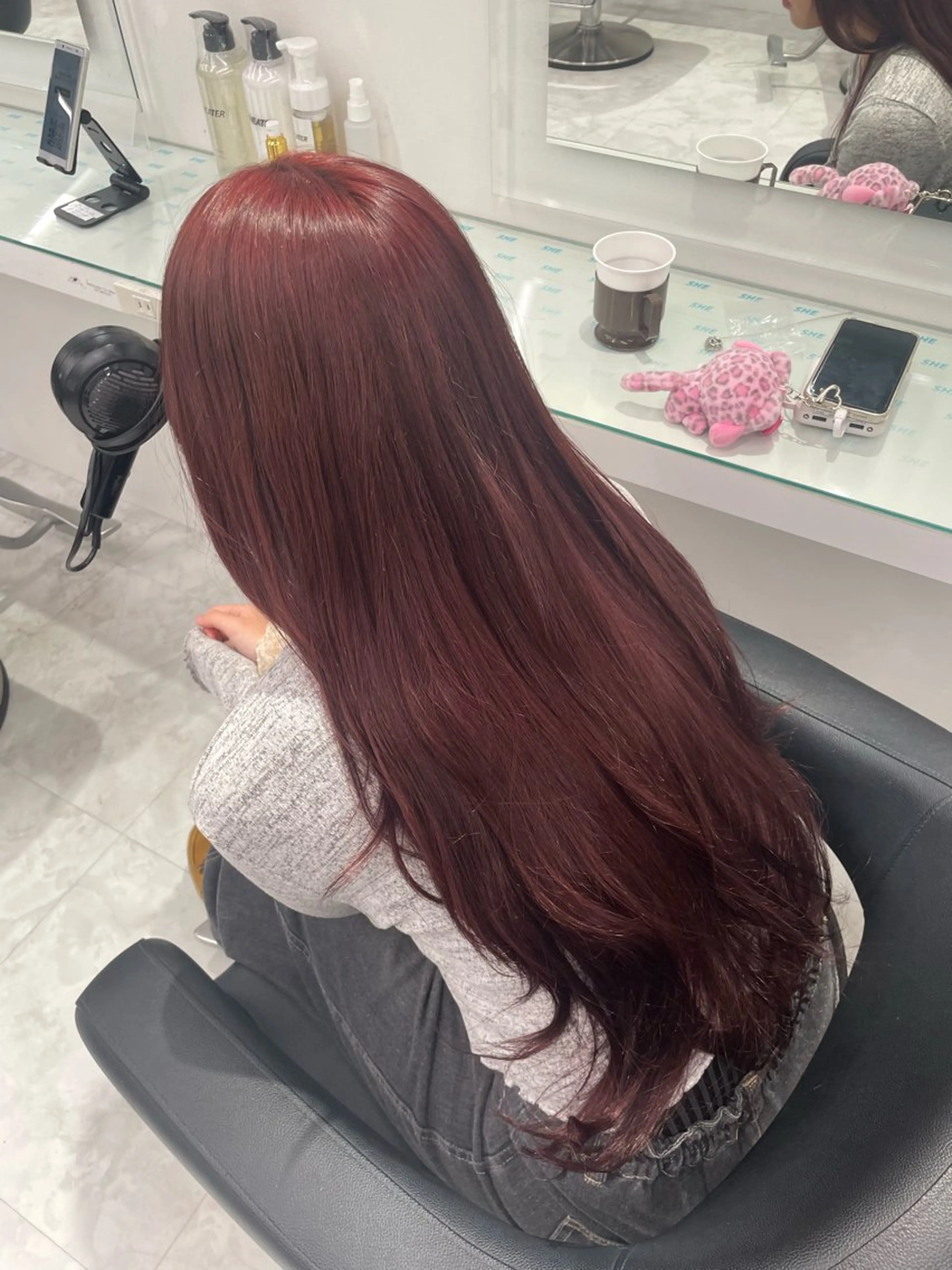 ロング カラー ヘアカラー トレンド暖色ヘア🍒 miu🍒のヘアスタイル