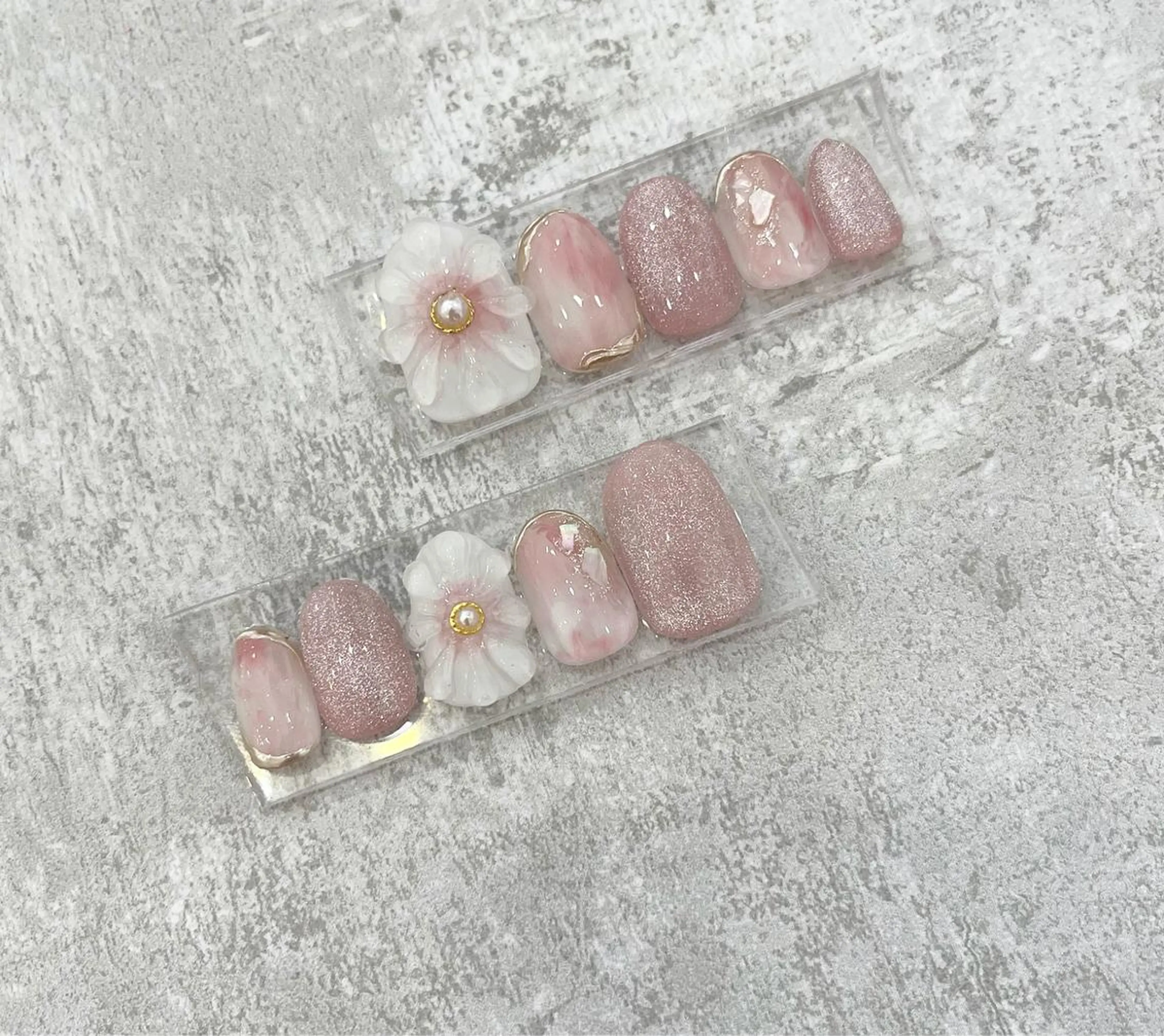ネイル フラワーネイル ぷっくりネイル #Amin nail salonのネイルデザイン