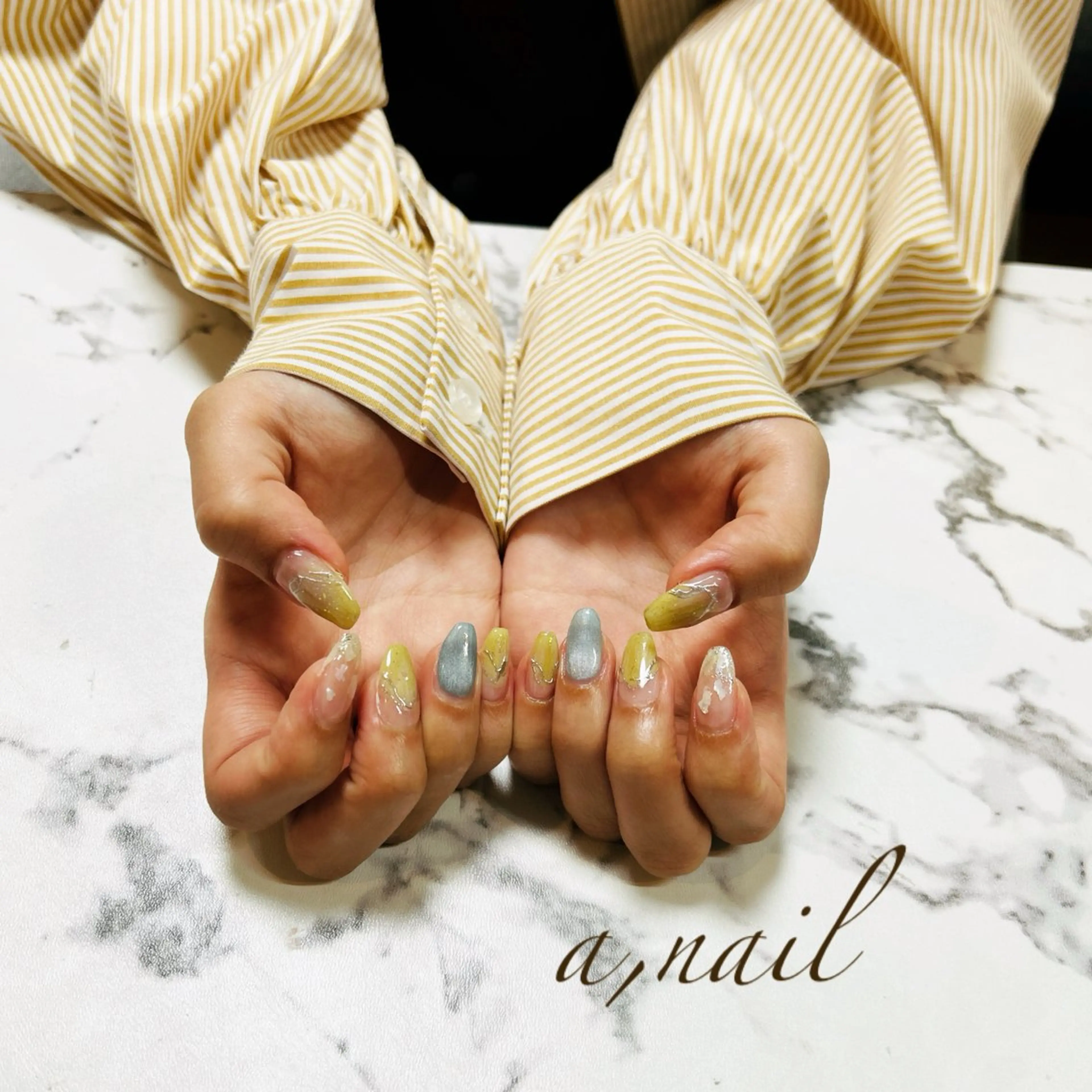 ネイル オーロラネイル グラデーション キラキラネイル ラメ(グリッター) ラメグラデーション ハンドネイル ネイルサロン エーネイルのネイルデザイン