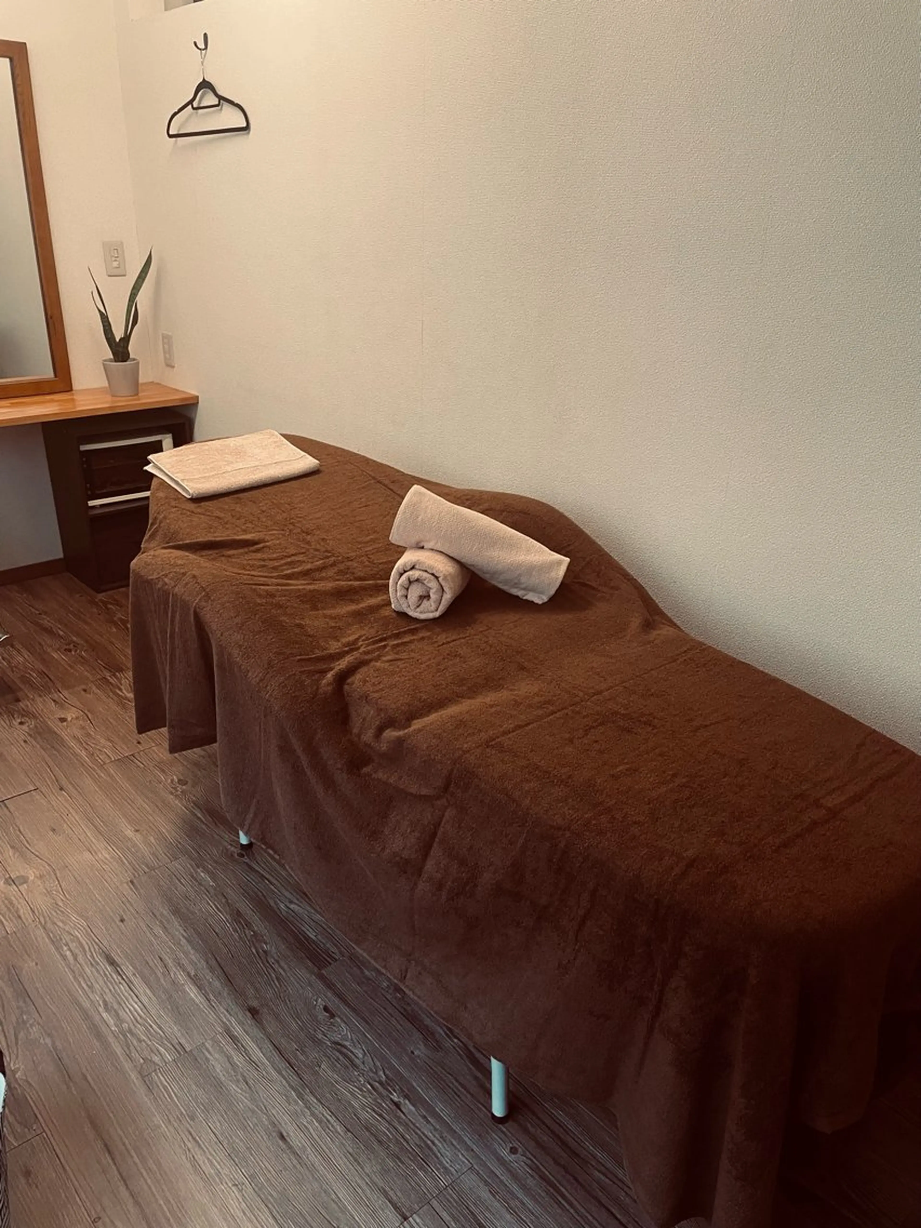 -Roselle- ドライヘッドスパのエステ・リラクイメージ