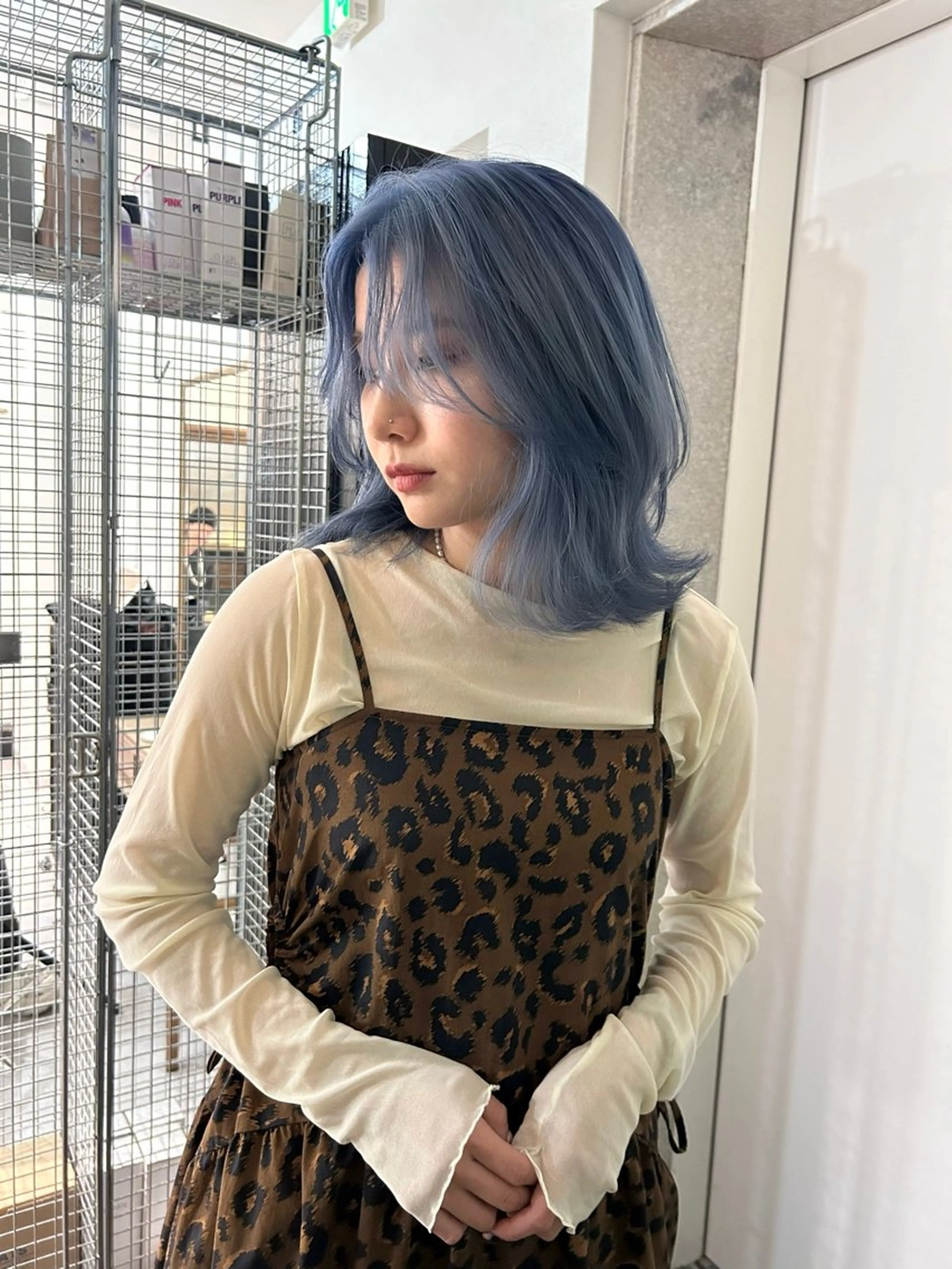 ショート カラー ブリーチ ブルーカラー ハイトーンカラー カット ヘアカラー トリートメント 🌸MAYU🌸 ハイトーン➕レイヤーのヘアスタイル