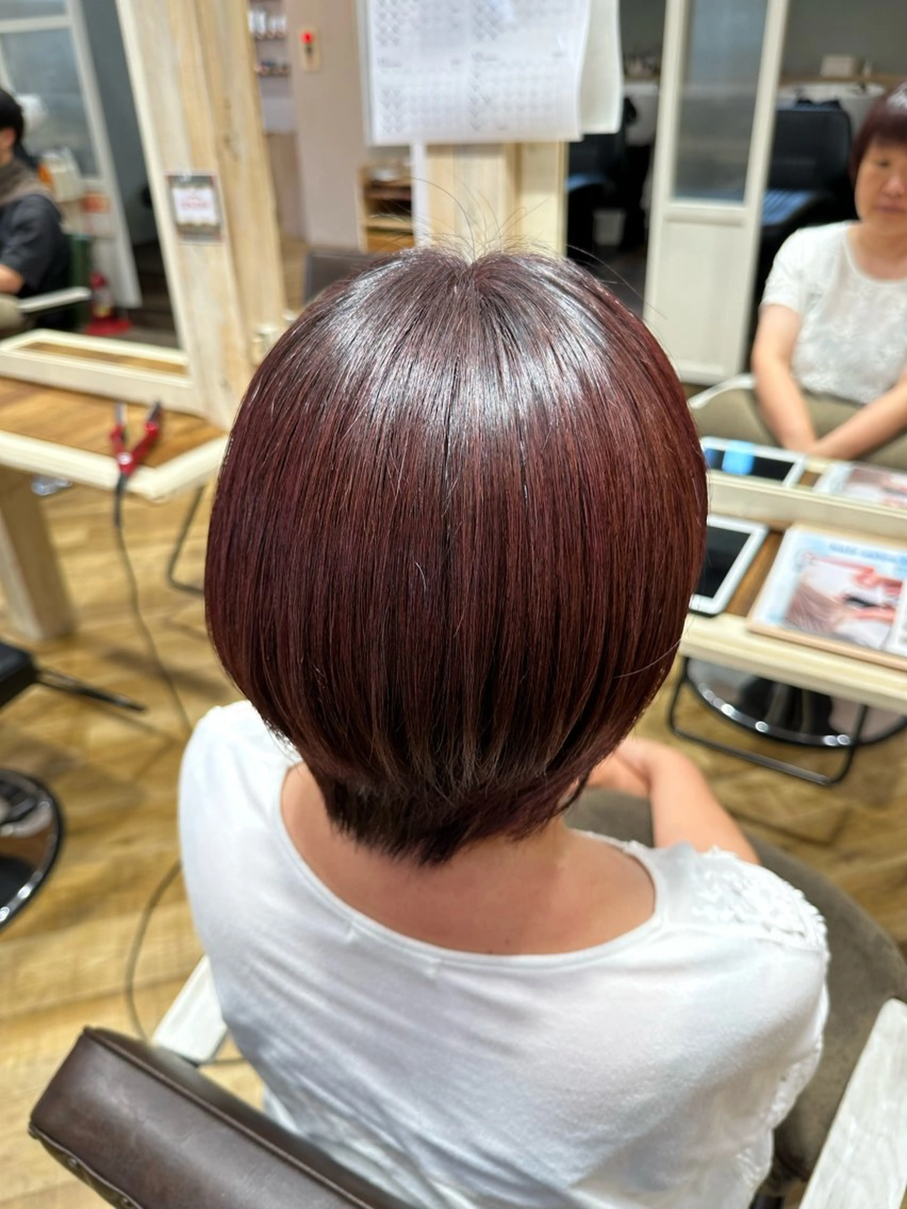 ショート カラー ピンクカラー ピンクパープル パープルカラー ヘアカラー 東浦　髪質改善カラー 透明感カラーのヘアスタイル