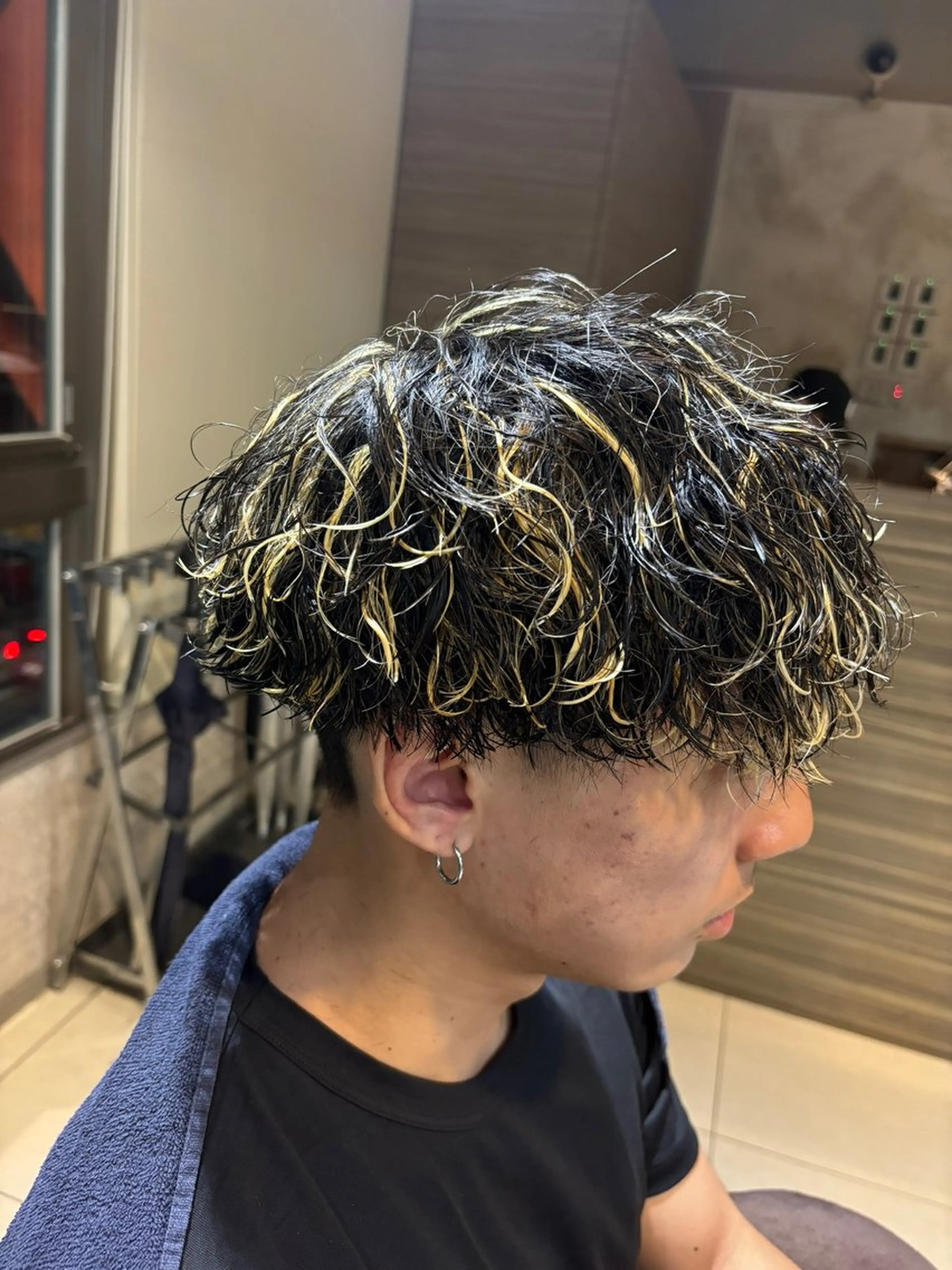 カラー パーマ メンズ ヘアカラー メッシュ&パーマ特化 🔥山田雄大🔥のヘアスタイル