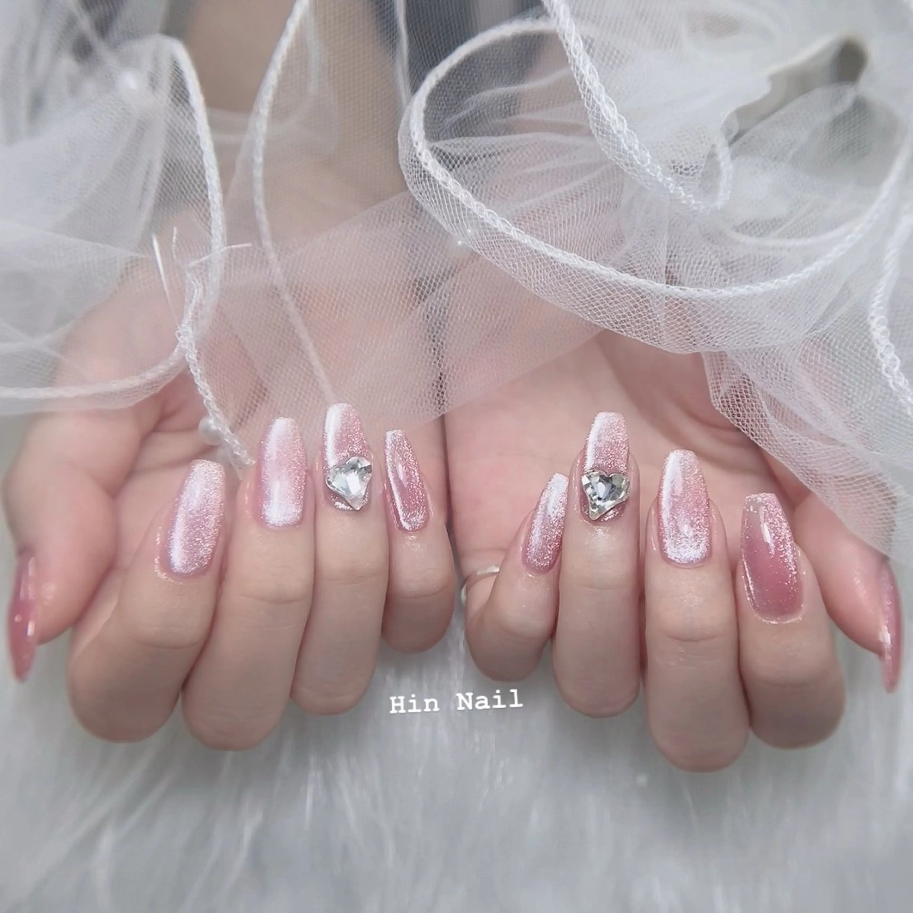 ネイル ハンドネイル Hin Nailsのネイルデザイン