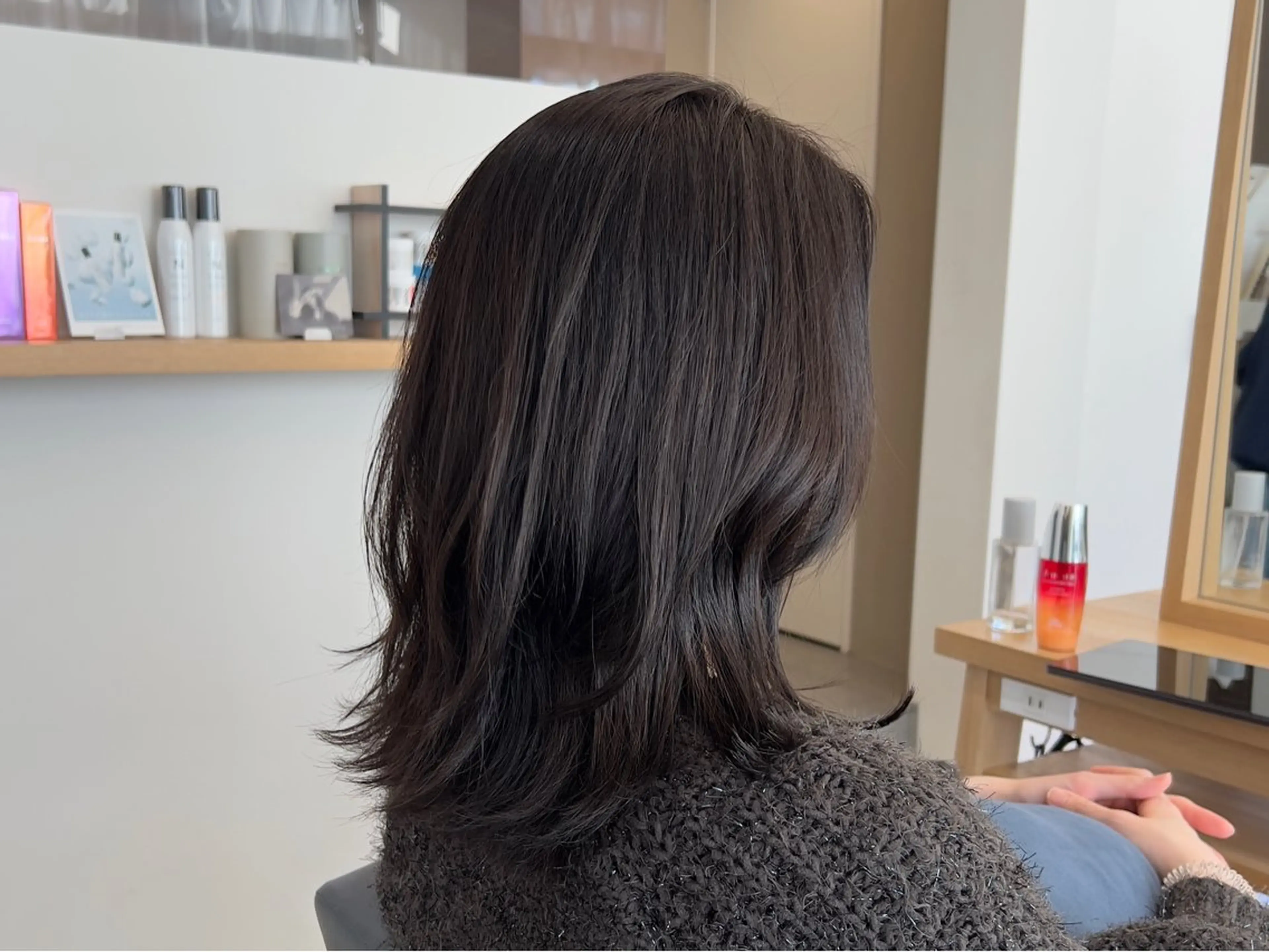 ミディアム カラー グレージュ Ore🫧タナカマヤ /柔らかい質感カラーのヘアスタイル