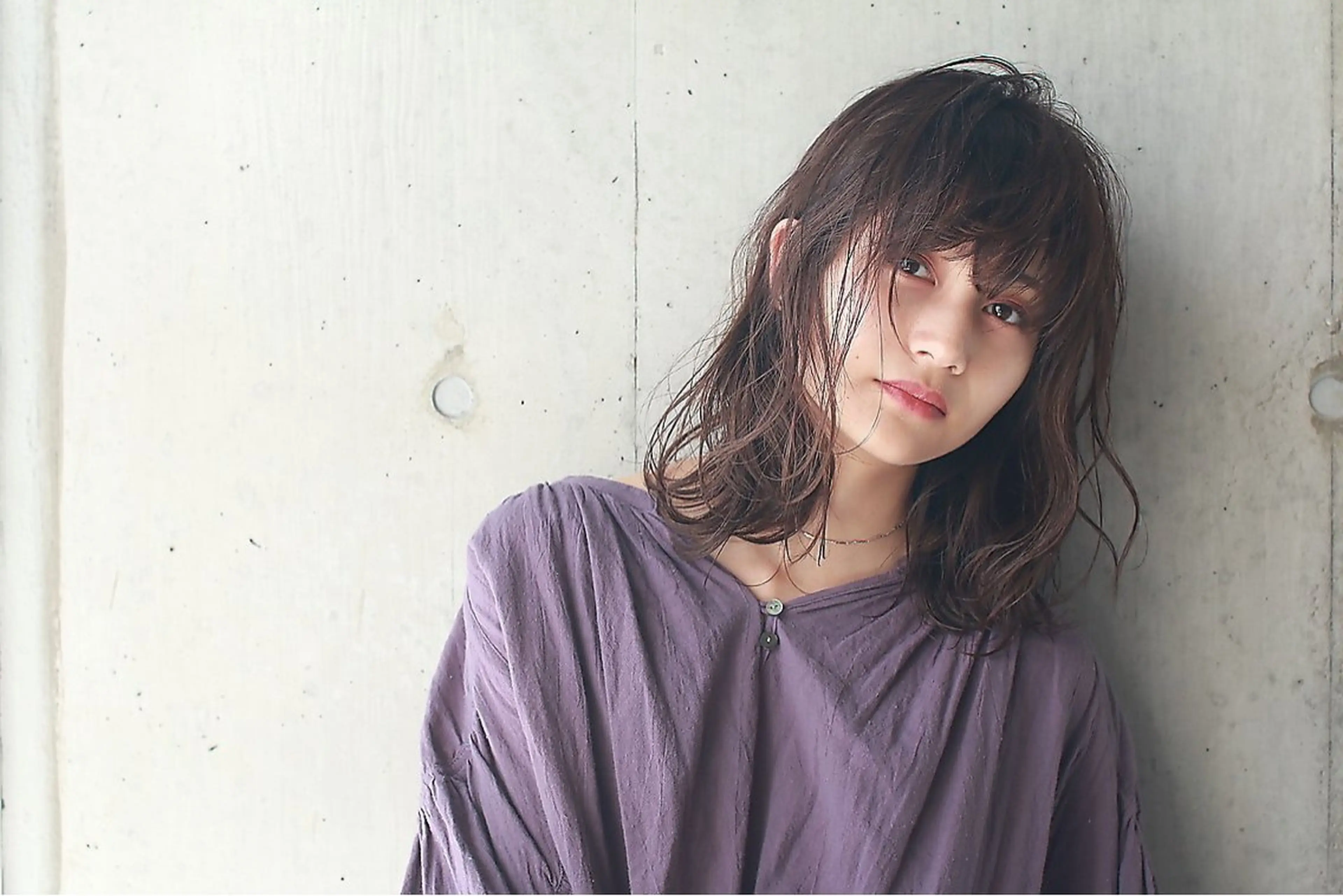 ミディアム カラー パーマ コバヤシ リョウのヘアスタイル