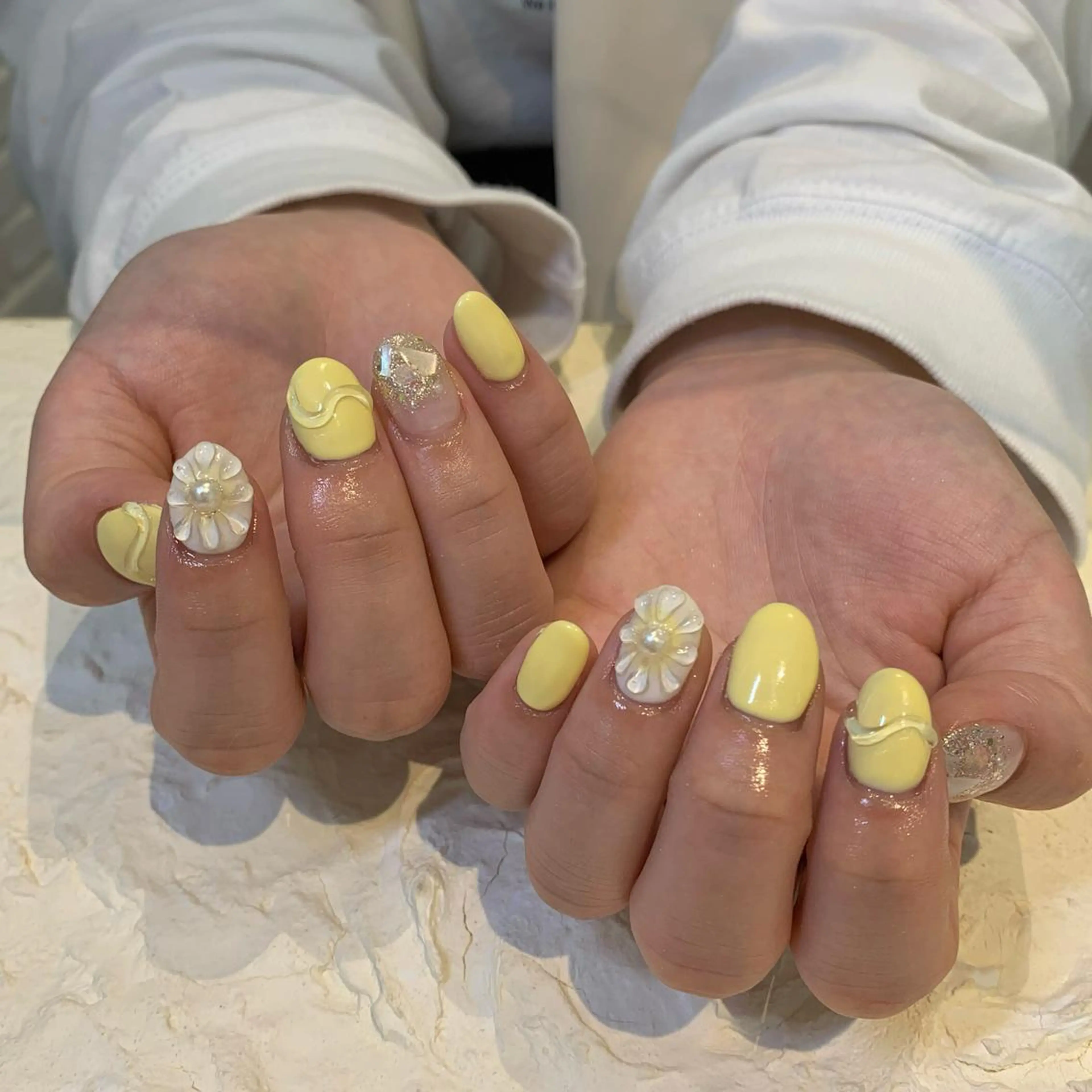 ネイル ぷっくりネイル マキノ ユイのネイルデザイン