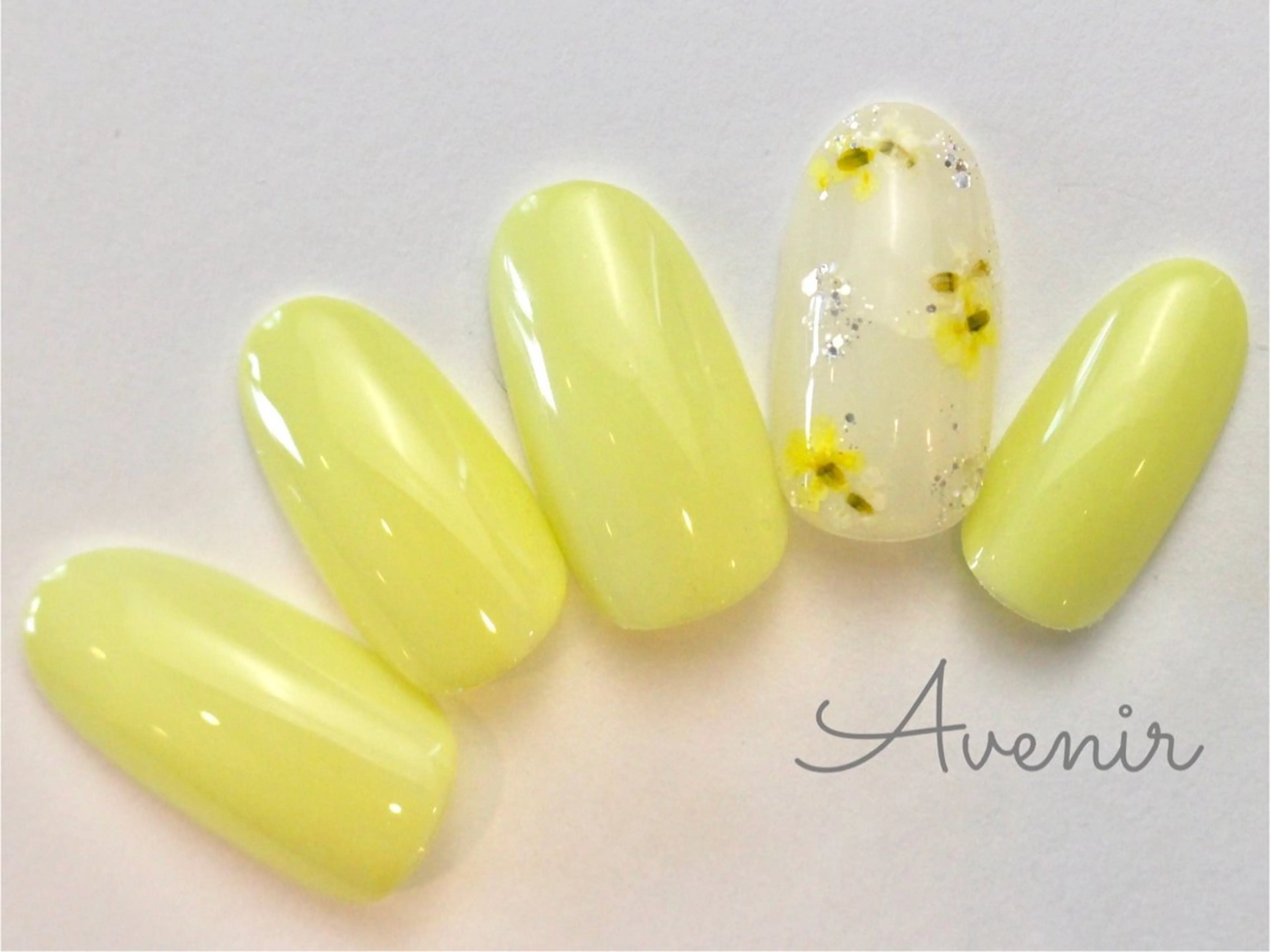 ネイル ハンドネイル Avenir 表参道 nail＆eye予約のネイルデザイン