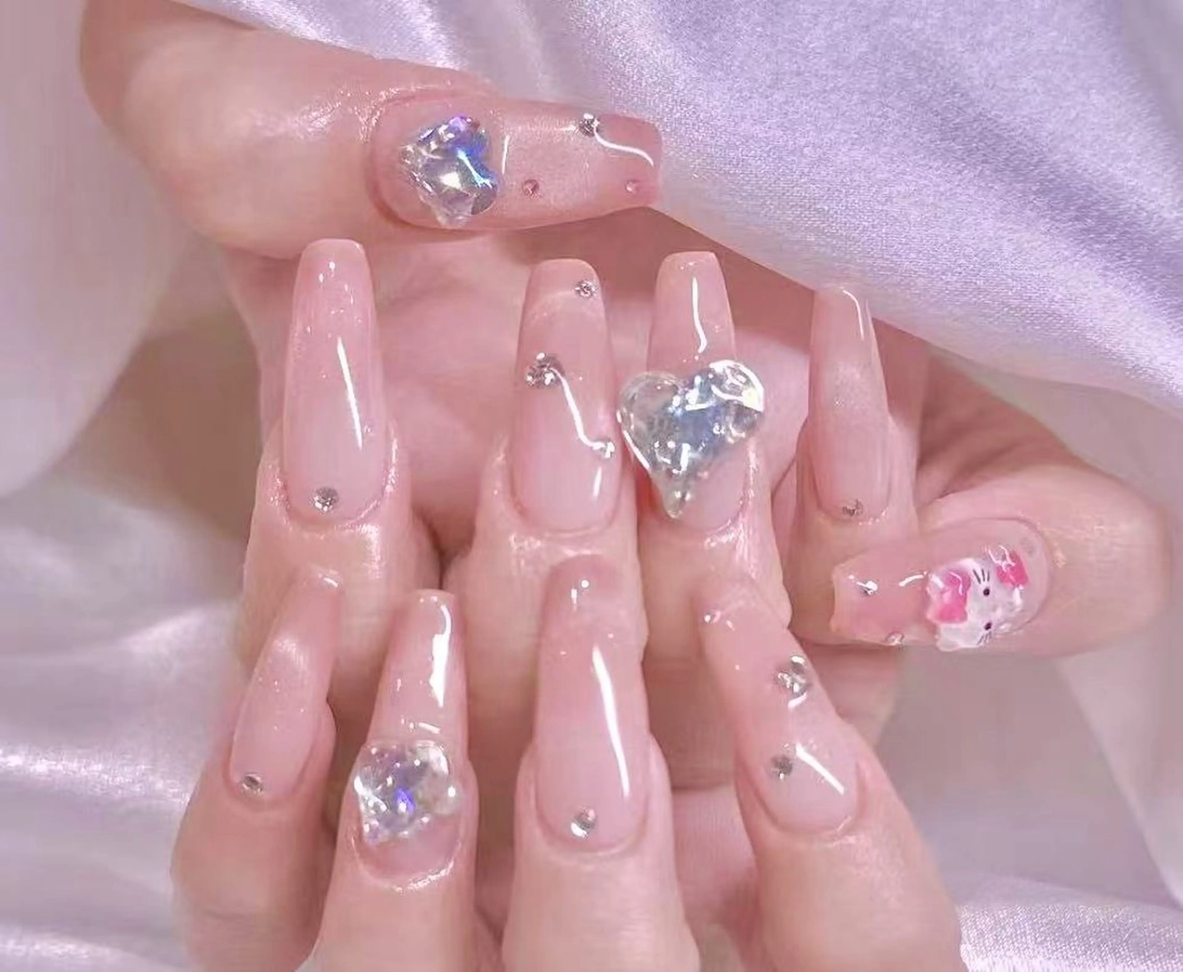 ネイル ハンドネイル ハンドケア リン リンのネイルデザイン