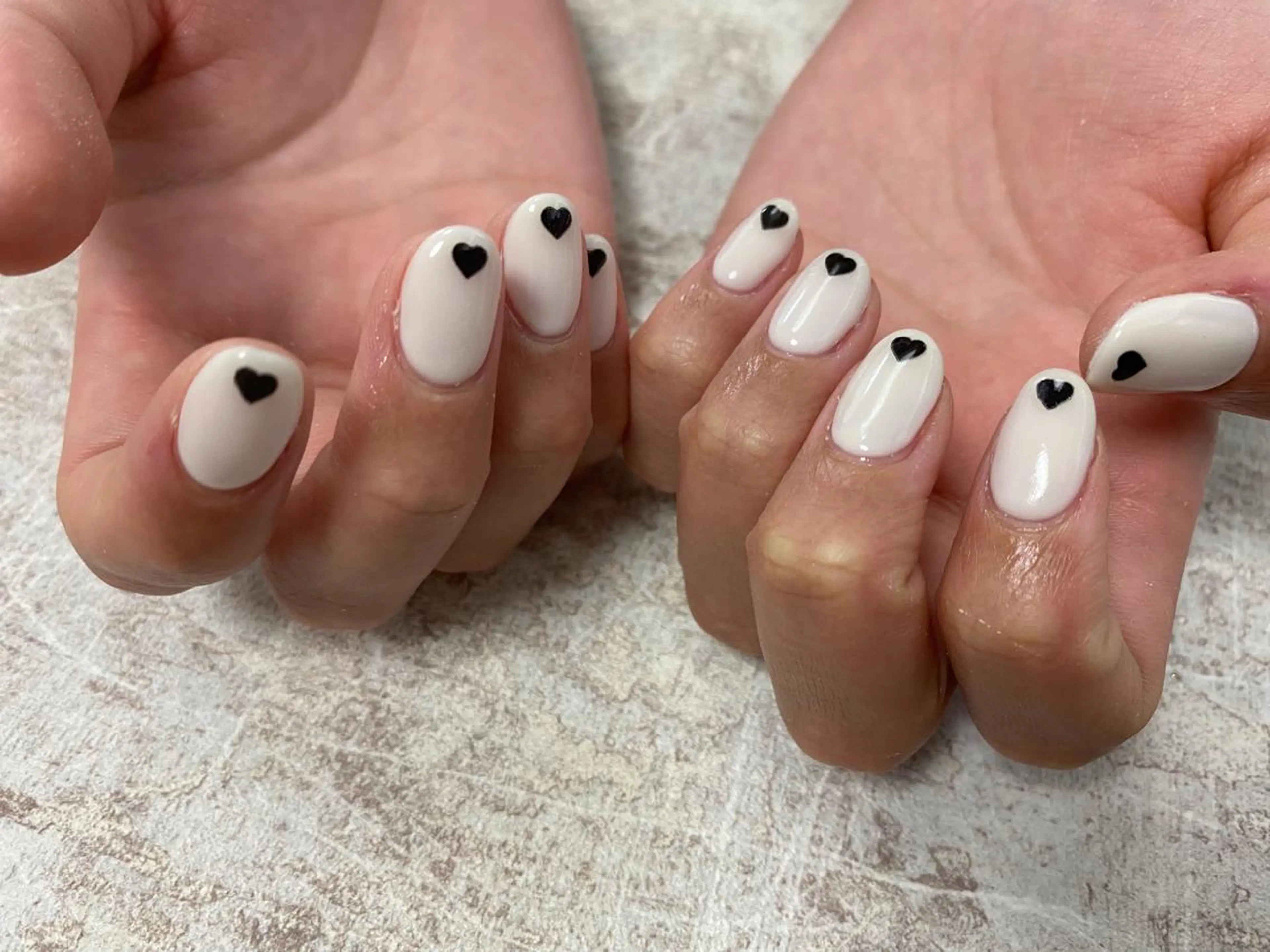 ネイル ハート ハンドネイル mogunail &blowのネイルデザイン