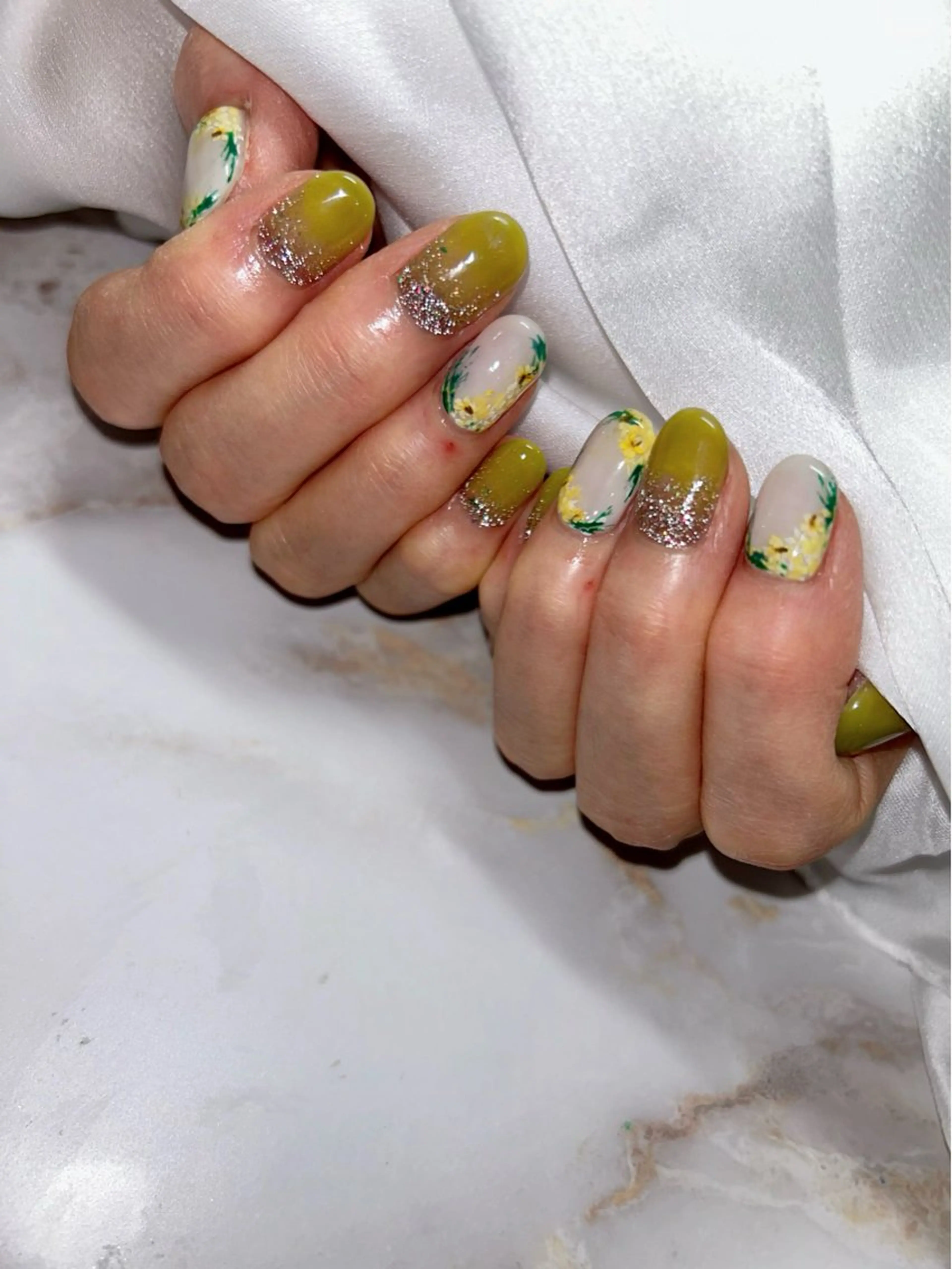 ネイル フラッシュネイル yuko （ネイリスト）のネイルデザイン