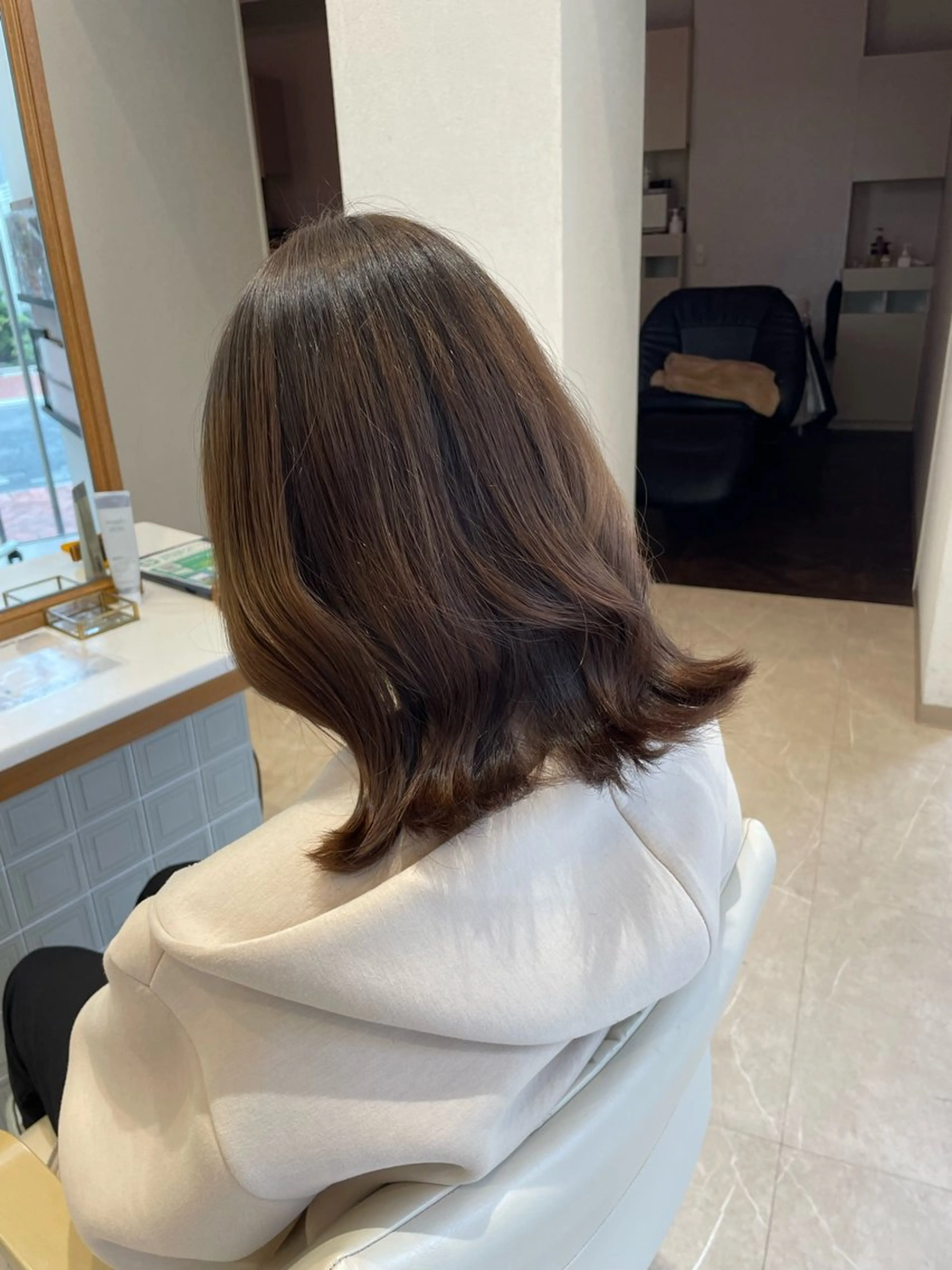ミディアム カット ヘアカラー トリートメント 髪質改善ケア/透明感 カラー伊藤 千尋のヘアスタイル