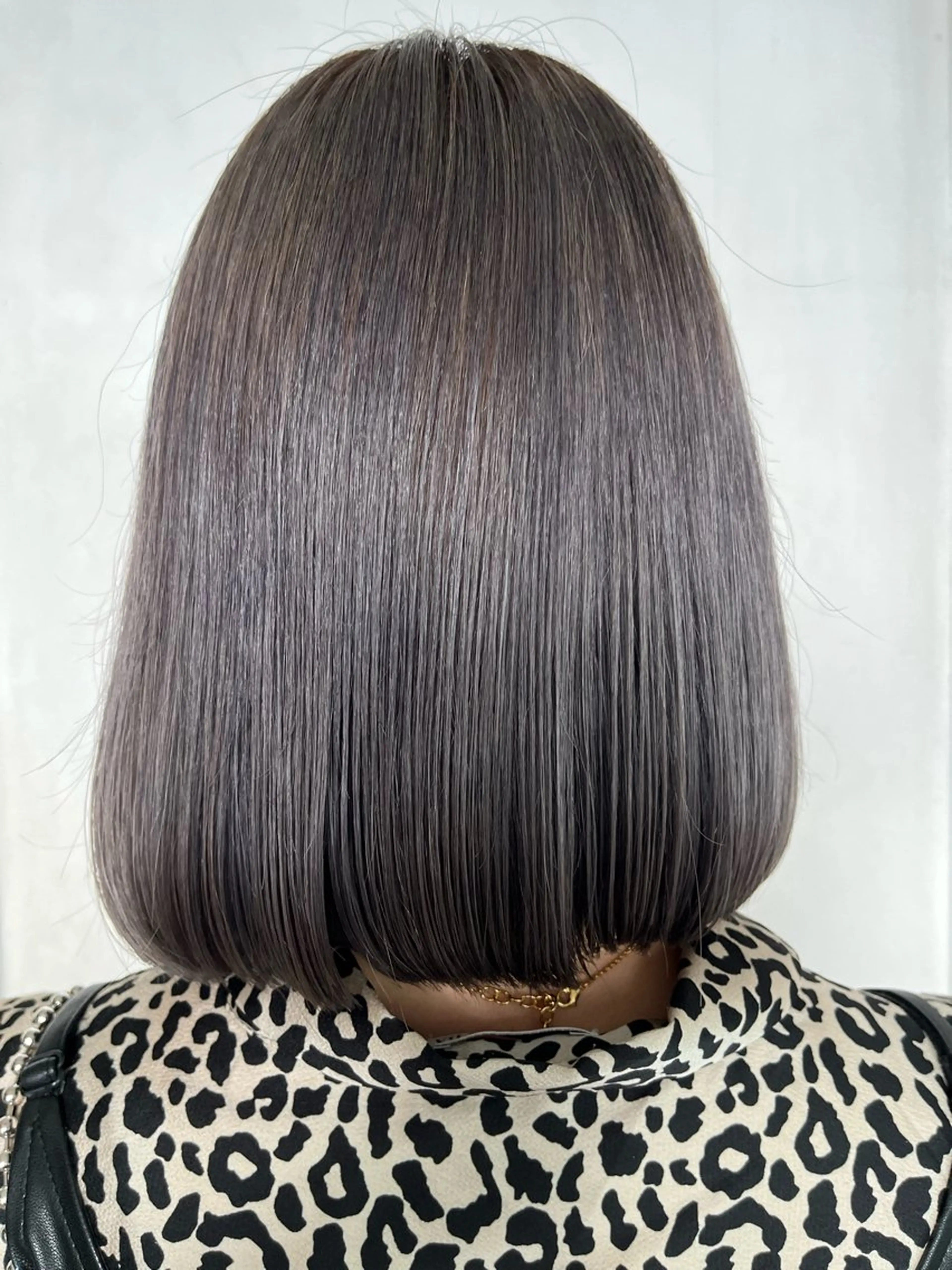 カラー グレージュ シルバー シルバーグレージュ daichi (UMM)のヘアスタイル