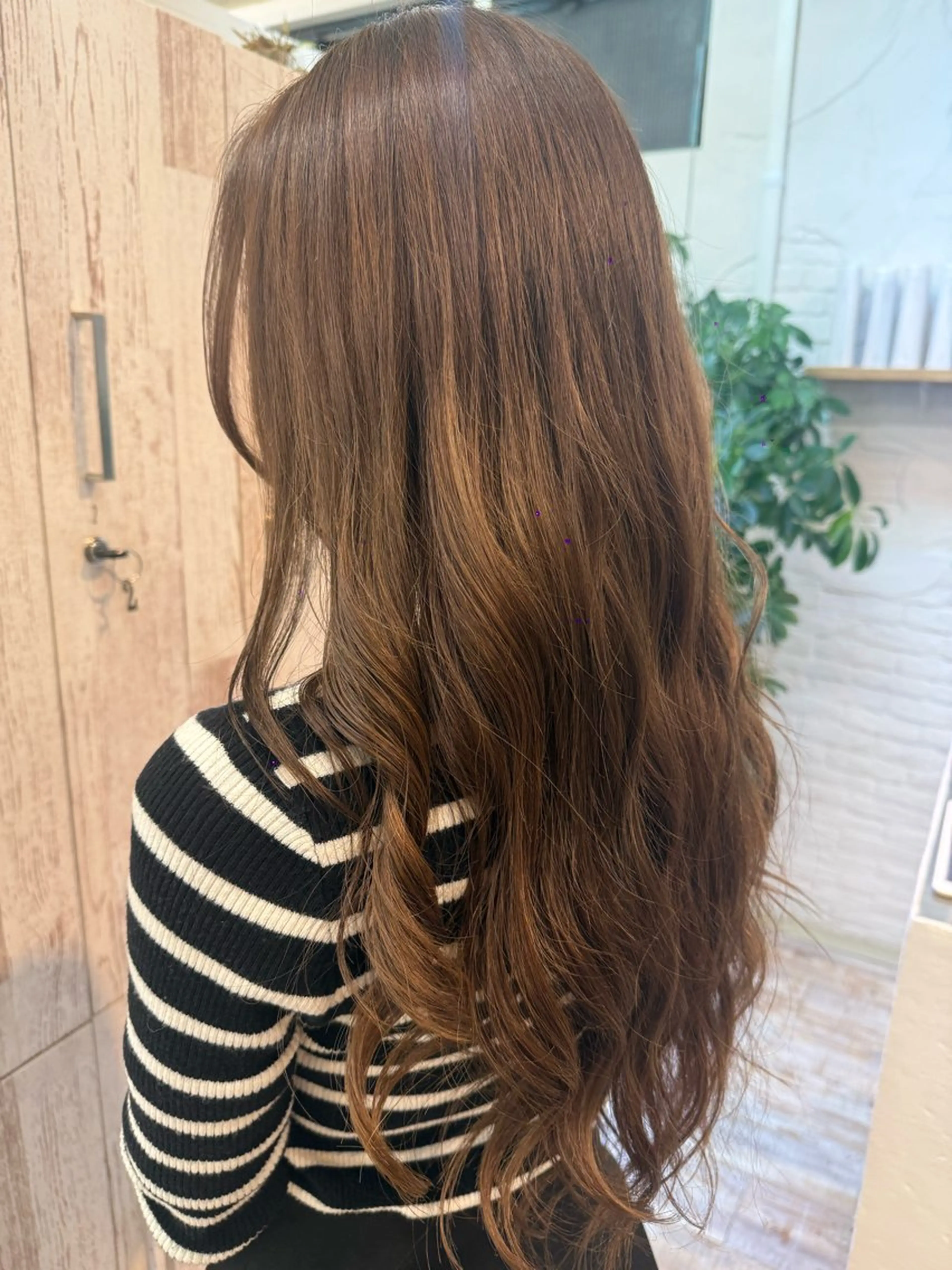 ロング カラー 山崎 更紗のヘアスタイル