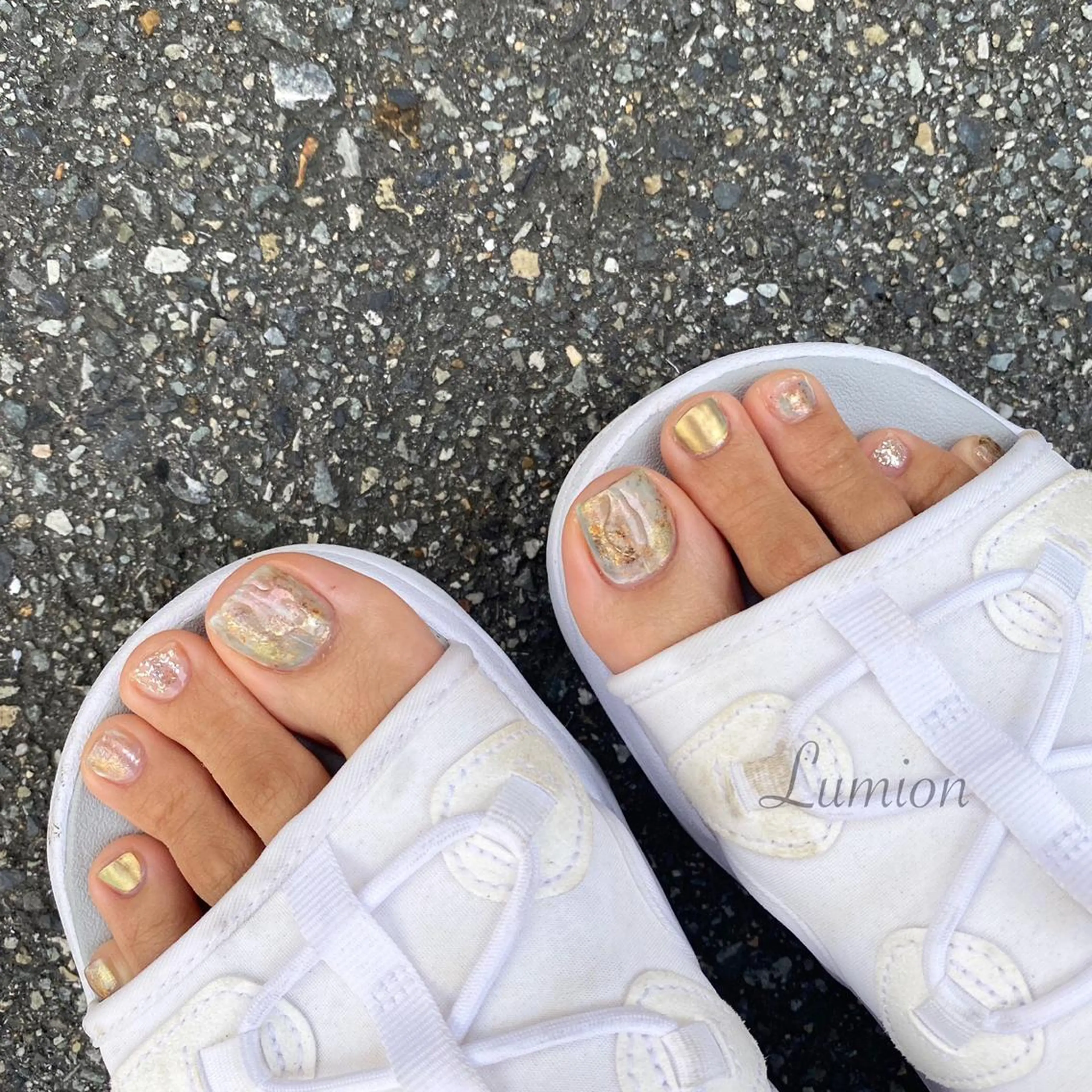 ネイル フットネイル ニュアンスネイル フットネイル nailroom Lumionのネイルデザイン