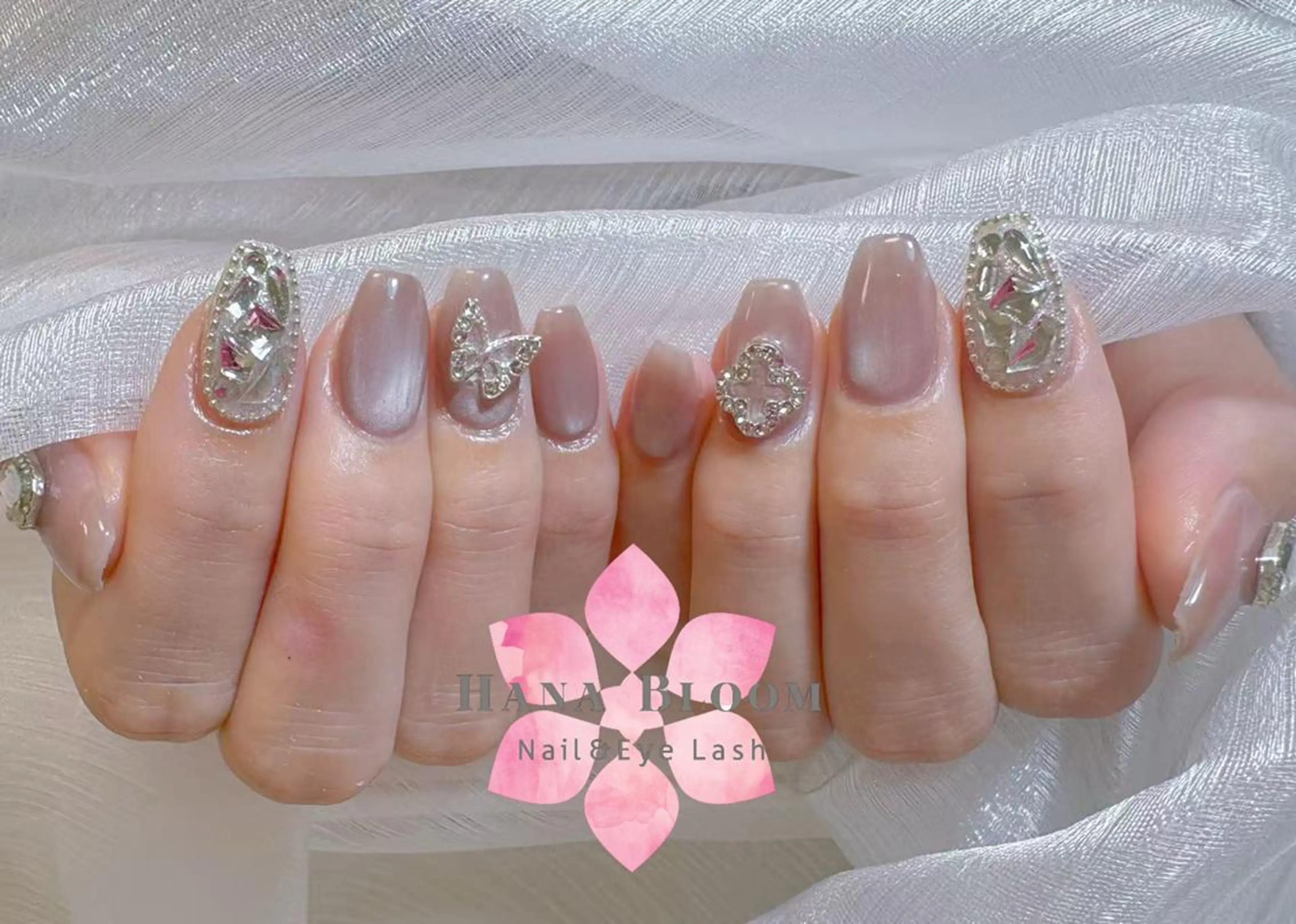 ネイル チークネイル 長さ出し フレンチネイル ジェルネイル ガラスフレンチ ハンドネイル ハンドケア Hana Bloom Nail 渋谷道玄坂のネイルデザイン