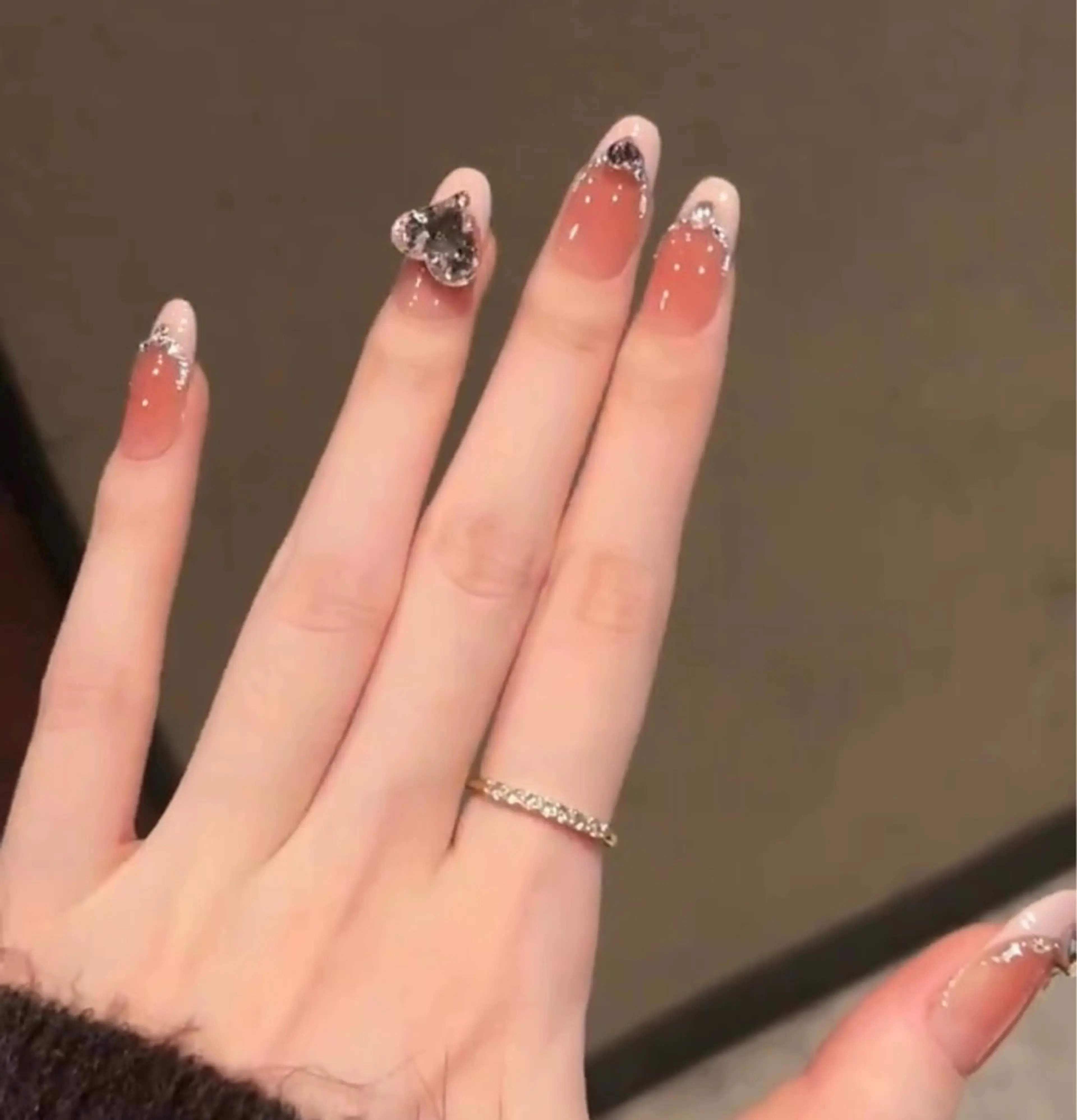 ネイル フレンチネイル ガーリー ガラスフレンチ 韓国ネイル ロングネイル ハンドネイル Venus nail チップ長さだし専門店のネイルデザイン