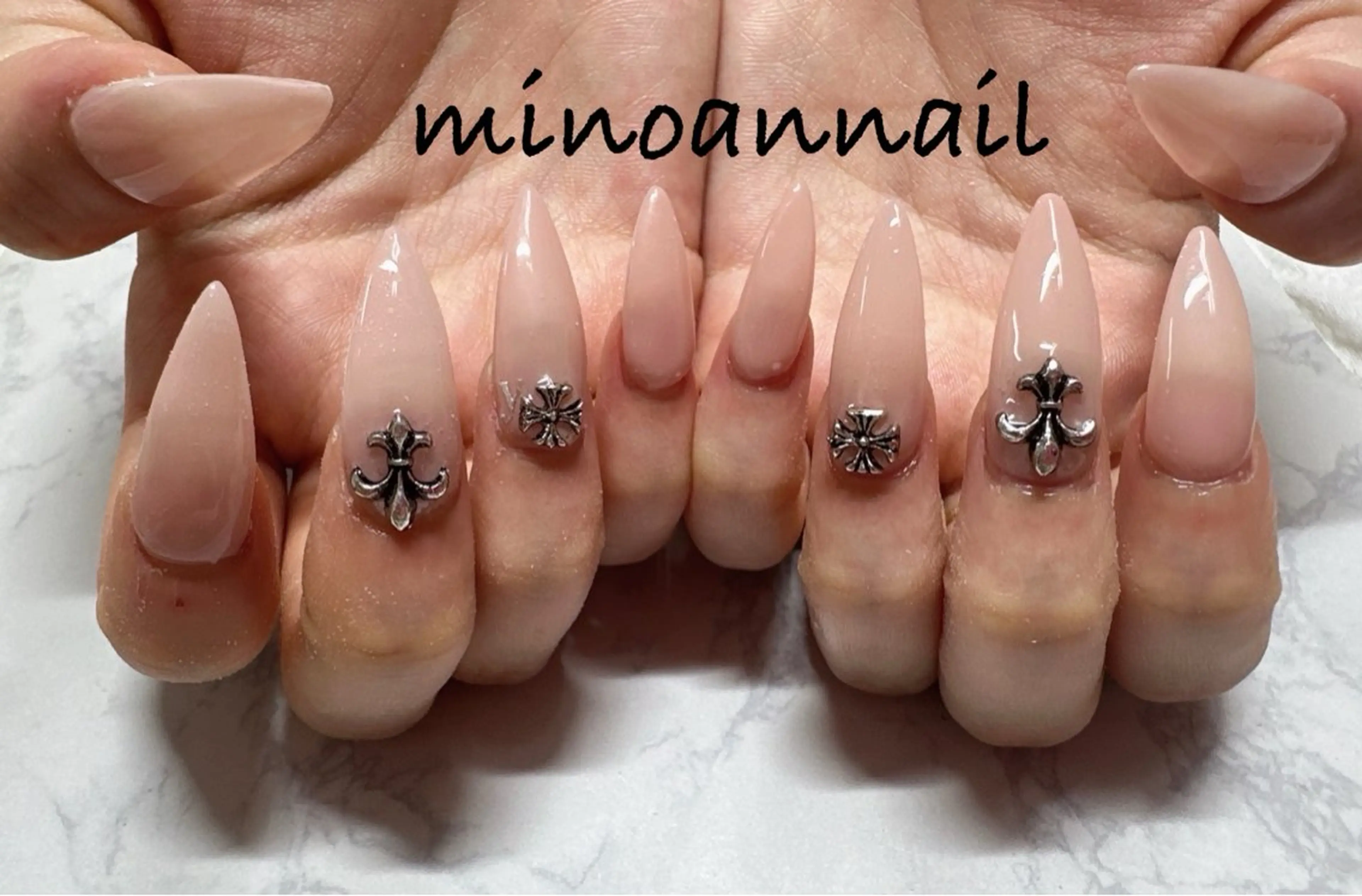 ネイル 美ノ庵ネイルサロン メトロポリタン前店のネイルデザイン