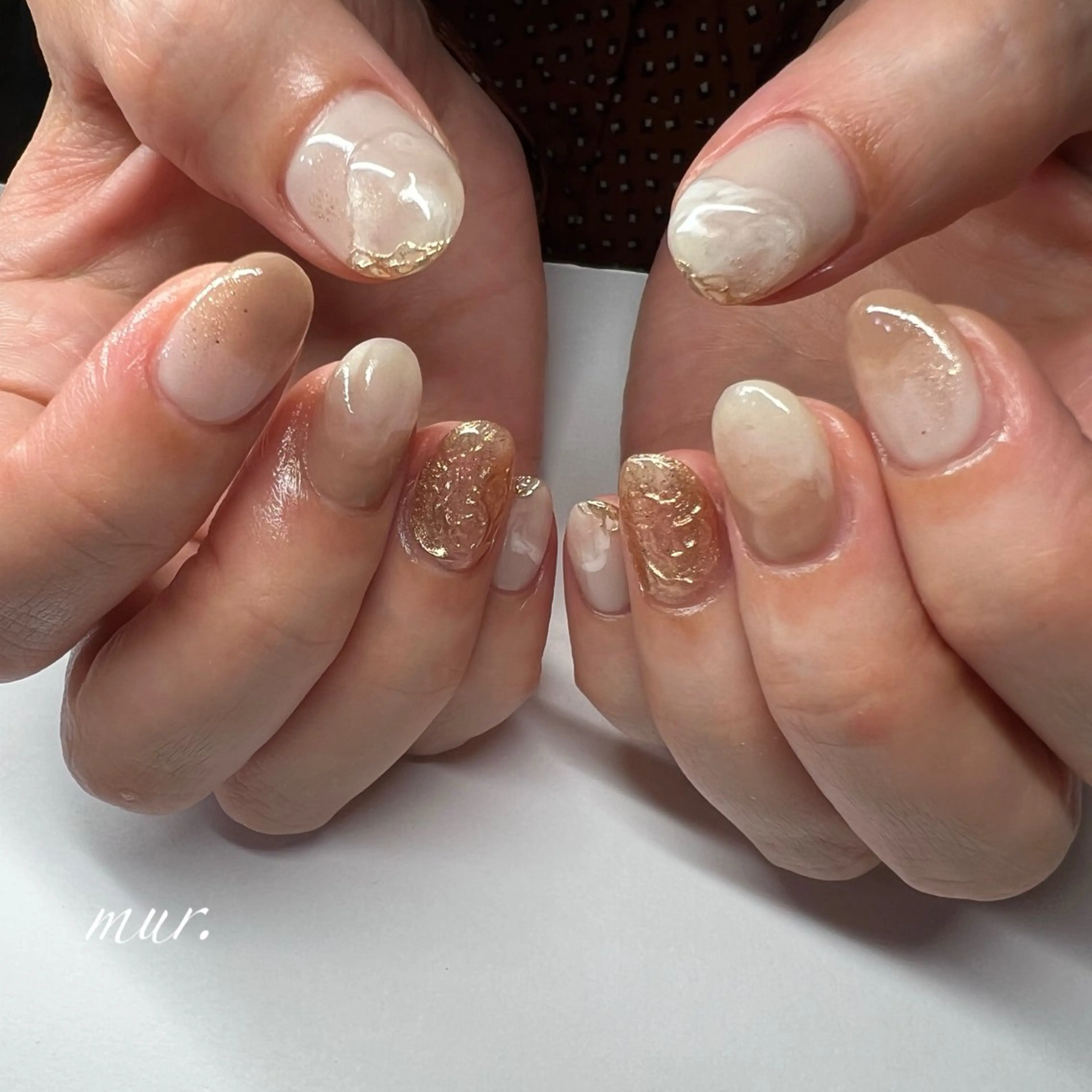 ネイル ジェルネイル ミラーネイル ニュアンスネイル ぷっくりネイル ブライダルネイル nailsalon mur.のネイルデザイン