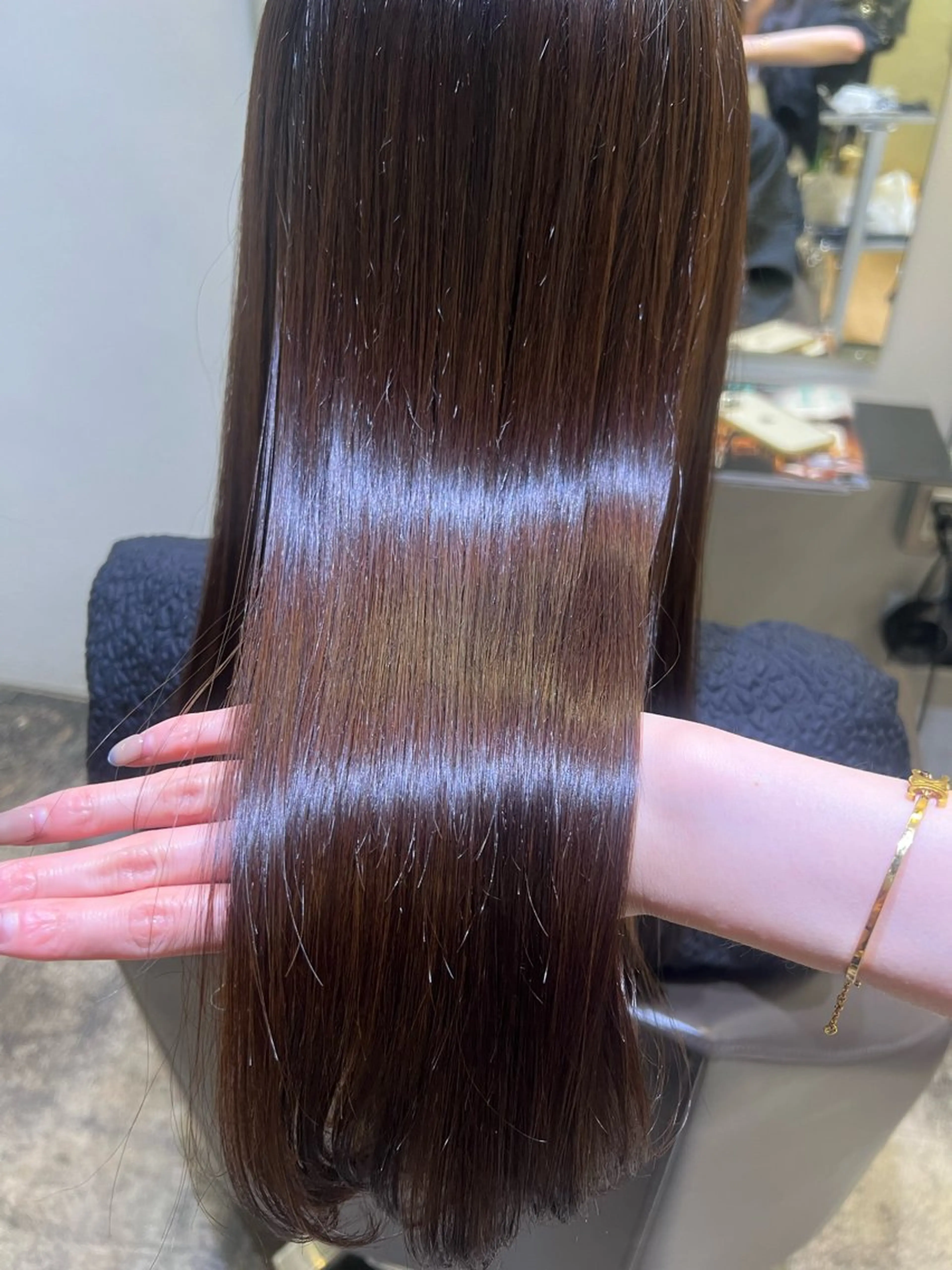 ロング 梅本 有希のヘアスタイル