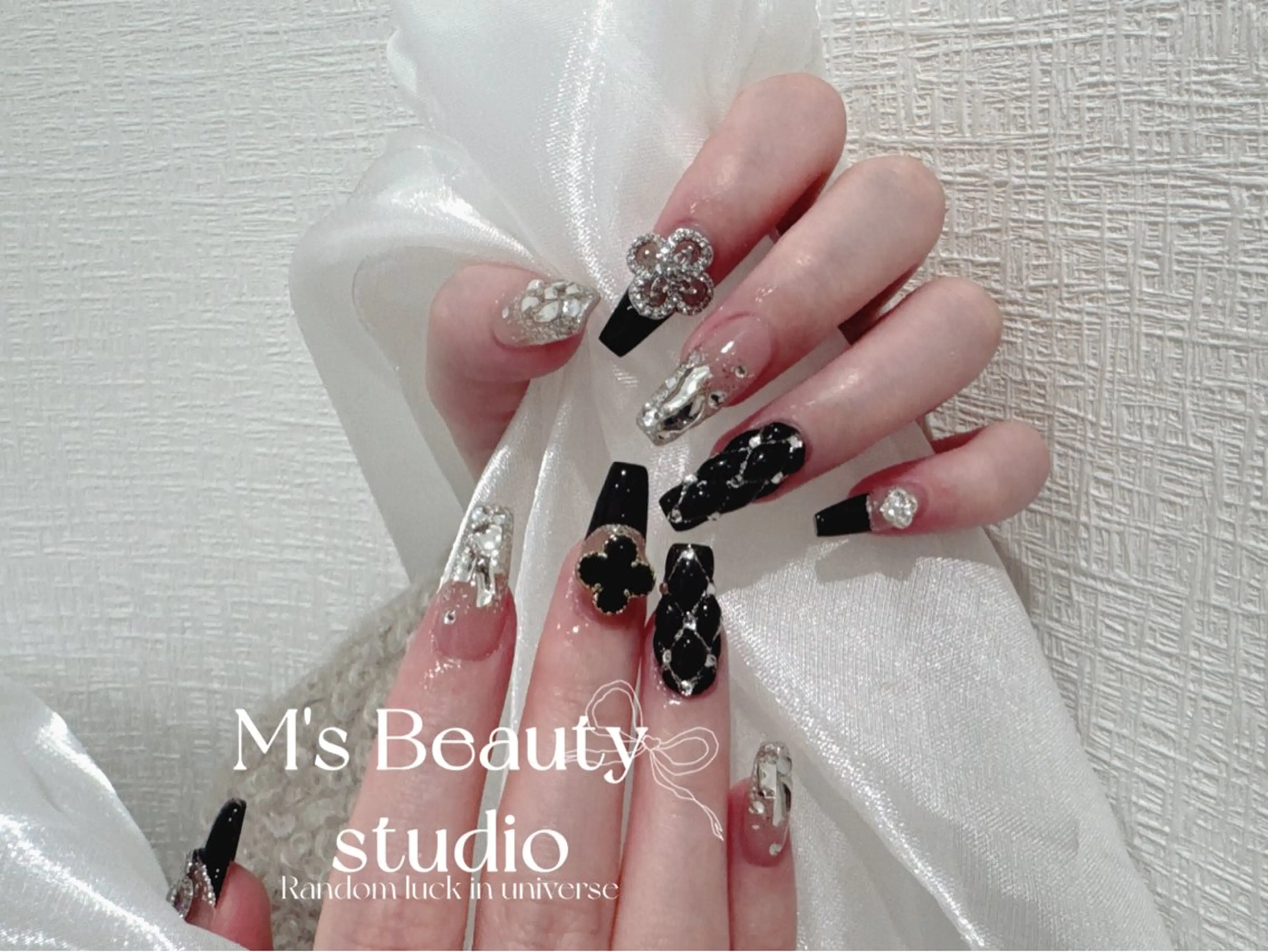ネイル エムズ ビューティスタジオのネイルデザイン