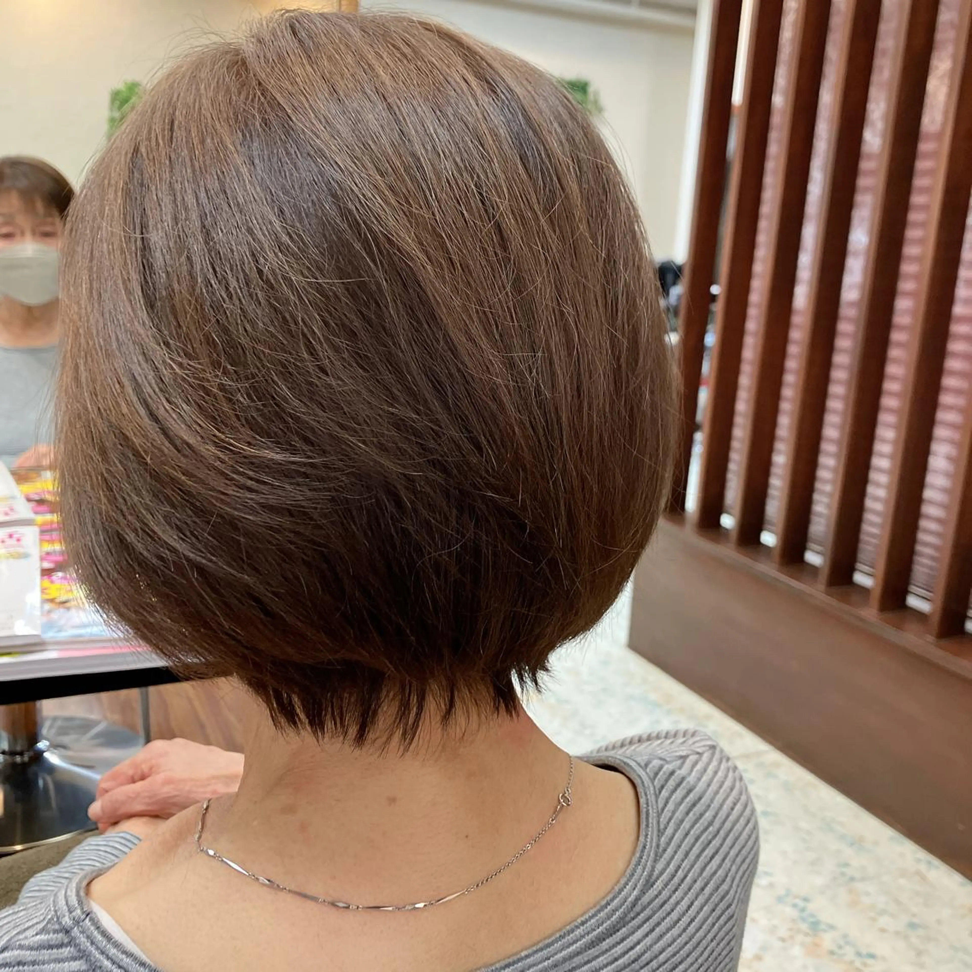 ショート カラー 平井 あおばのヘアスタイル