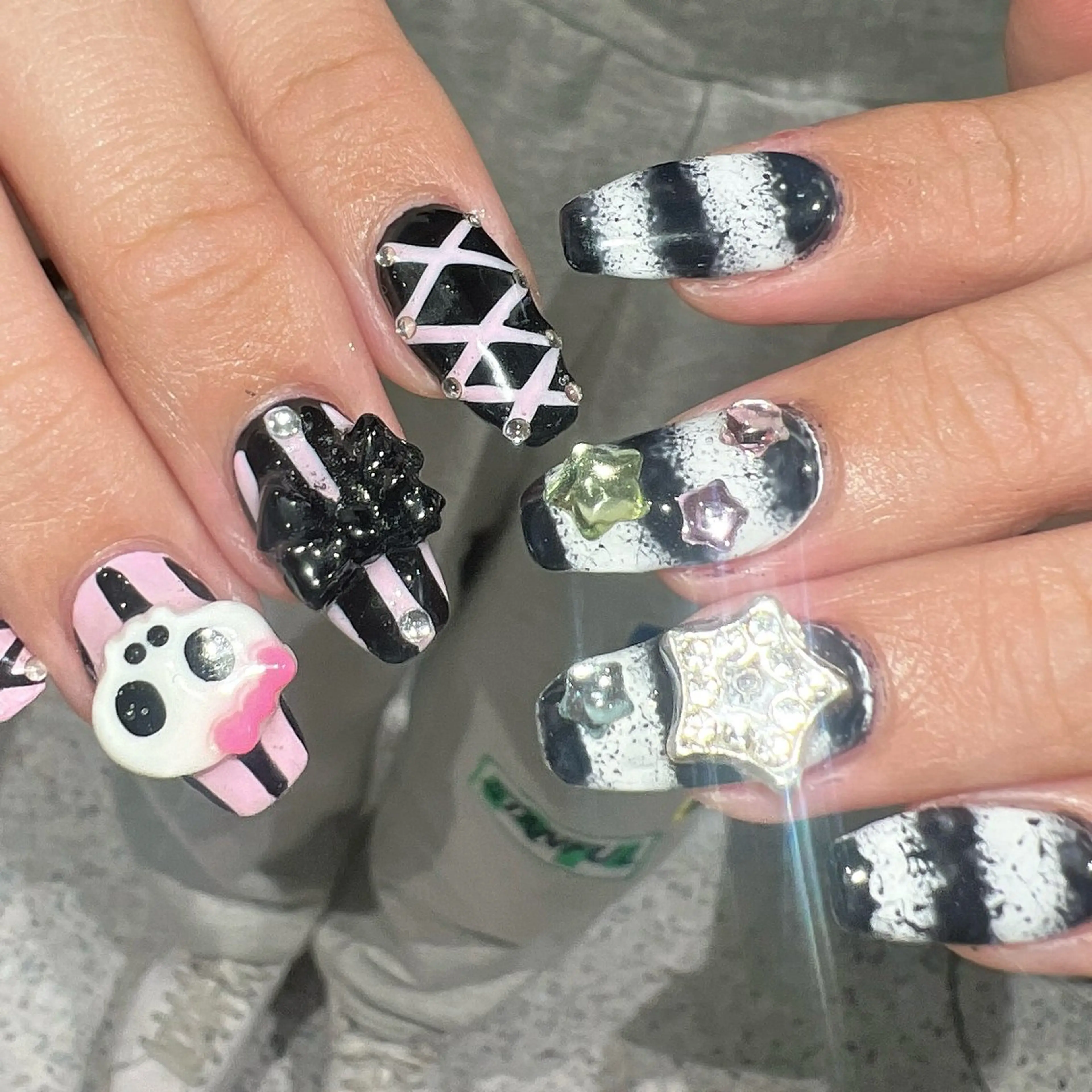 ネイル 🎶個性派ネイル💅 /Komachi❤️のネイルデザイン