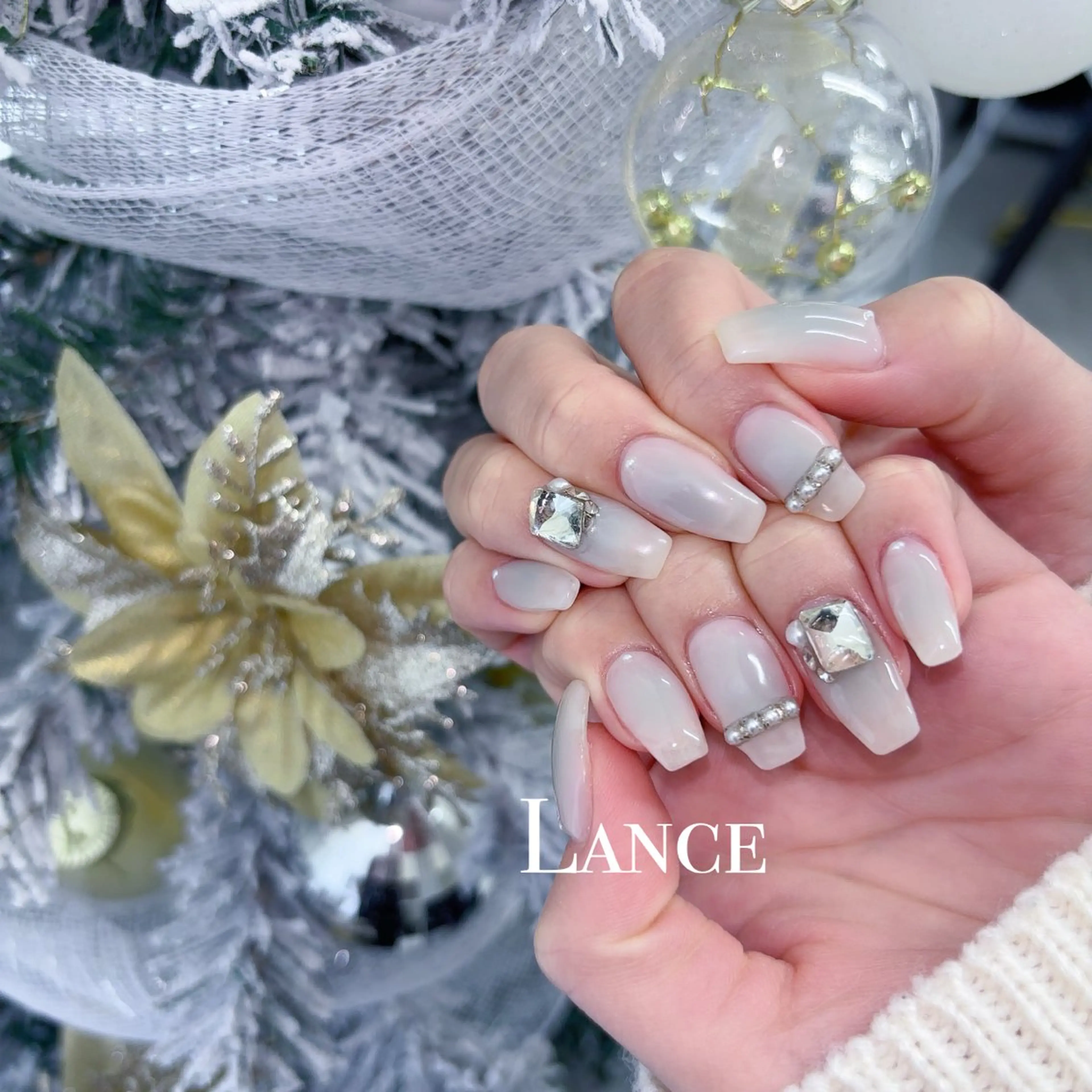 ネイル オーロラネイル フットネイル フレンチネイル ガラスフレンチ 氷ネイル・うるうるネイル ハンドネイル Lance nailのネイルデザイン