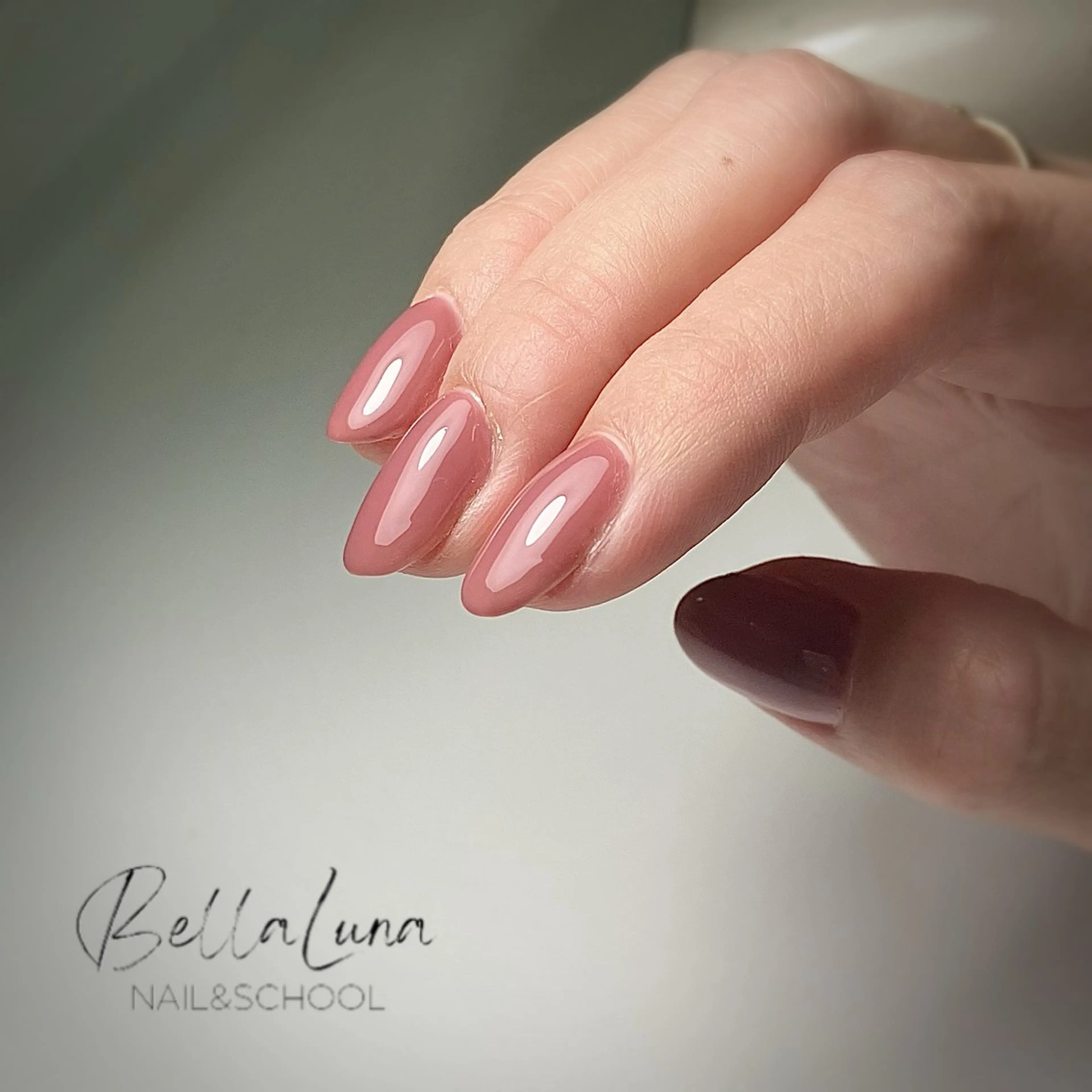 ネイル BellaLuna NAILのネイルデザイン