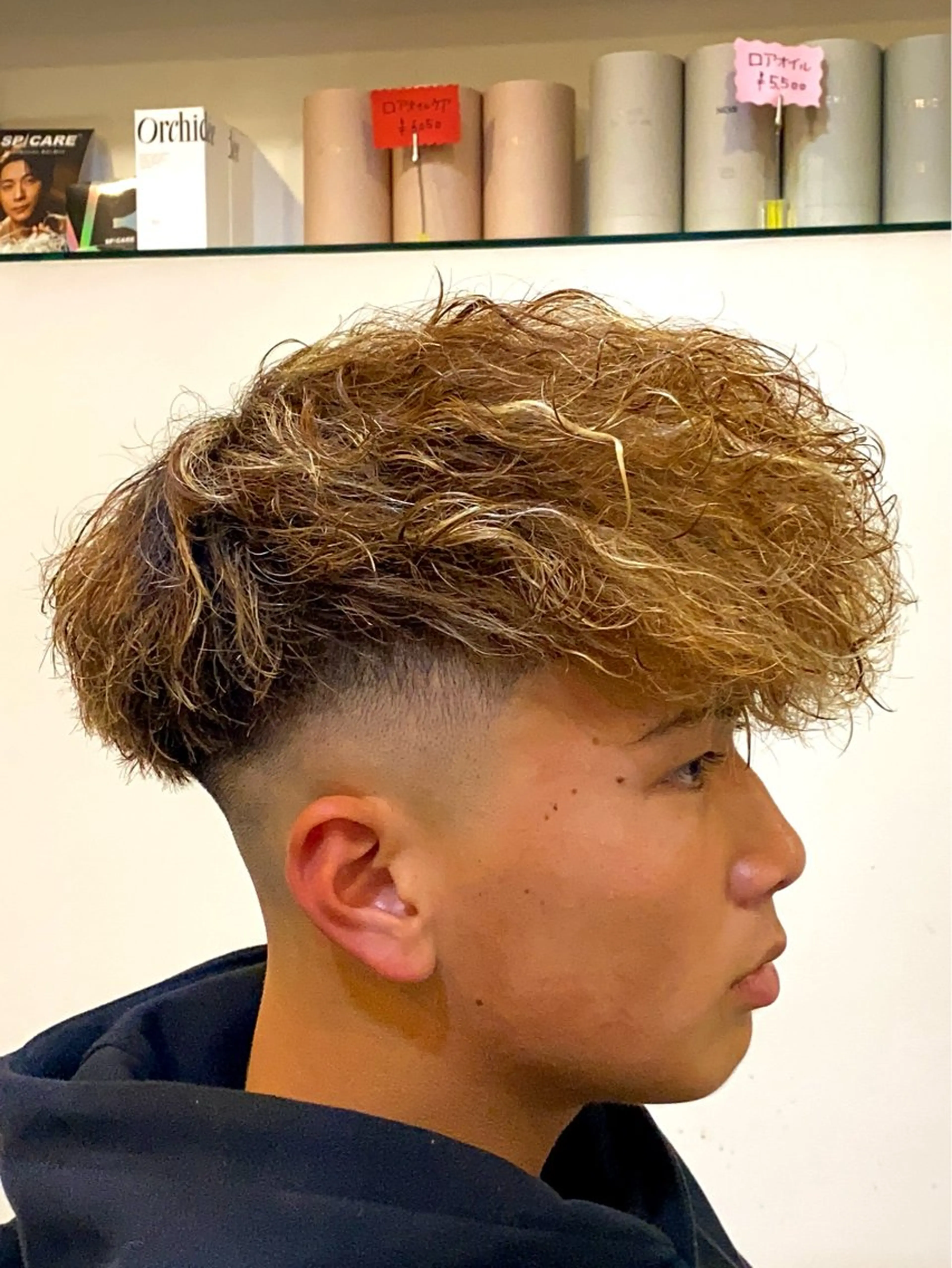 ミディアム カラー パーマ メンズ メンズハイライト スペインカール ハイライトカラー 外国人風カラー ハイライト カット ヘアカラー パーマ 谷口 悠生のヘアスタイル