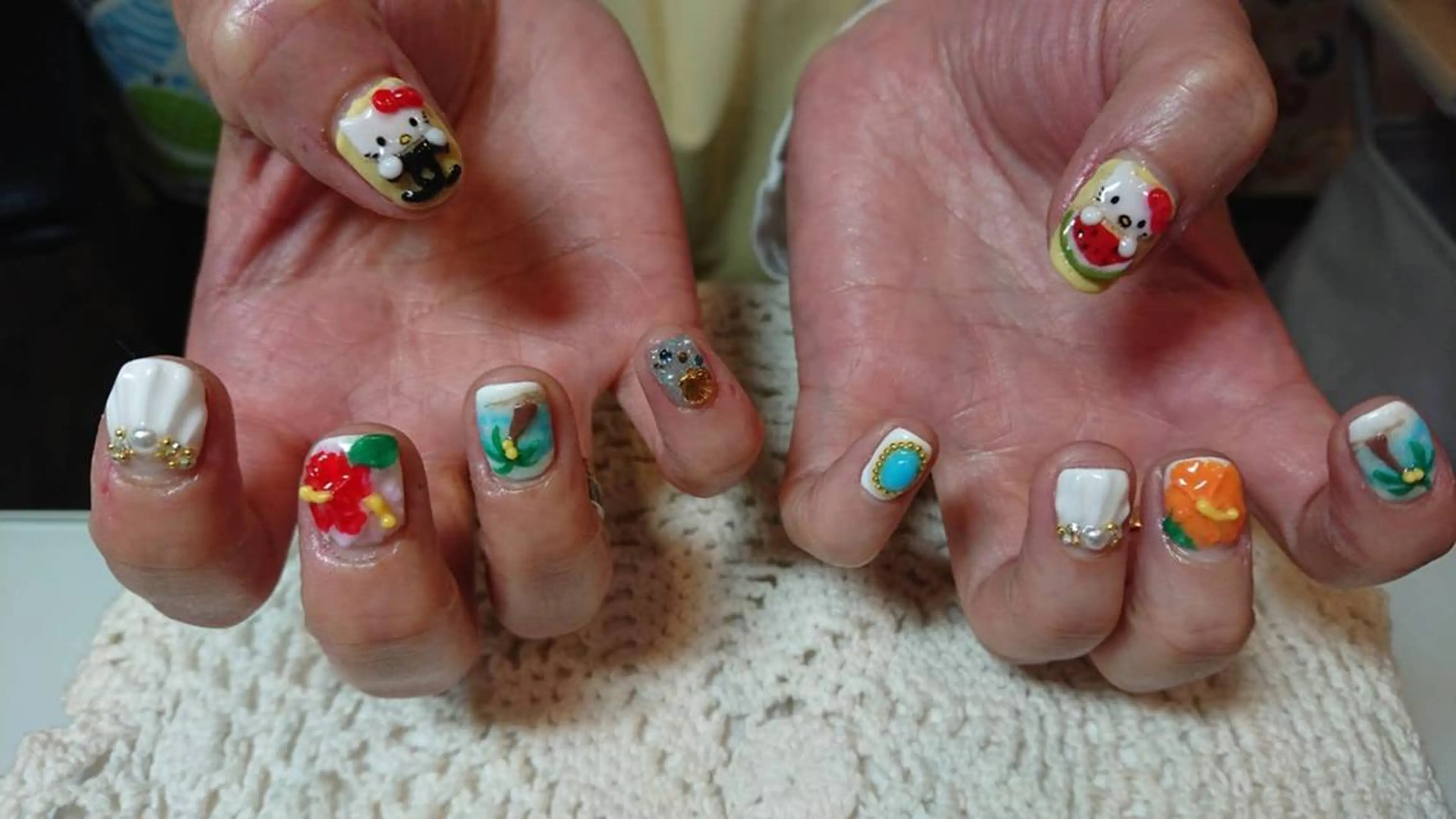 ネイル 林 珠里のネイルデザイン