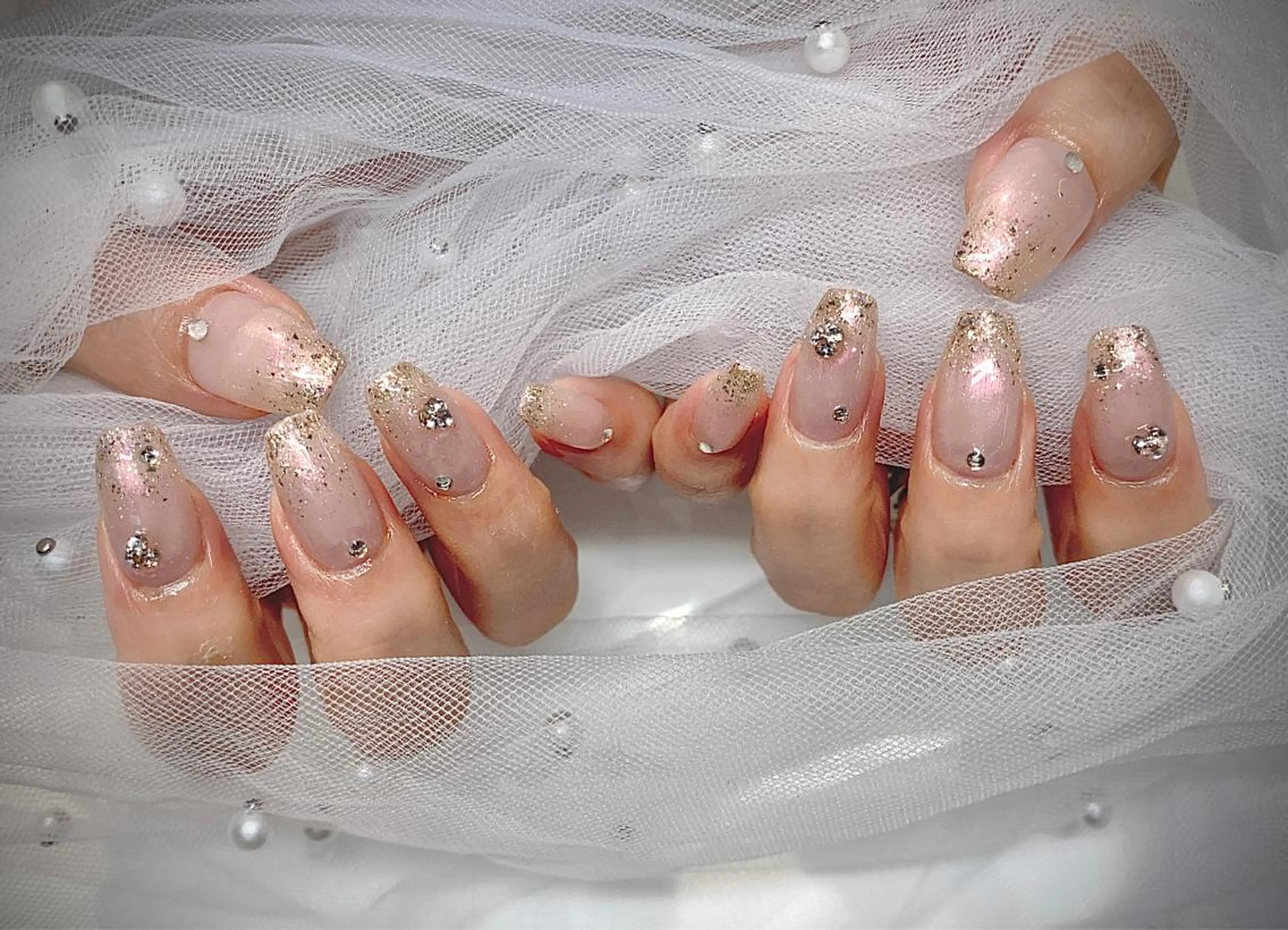 ネイル I-nailロング /ワンホン/キラキラのネイルデザイン