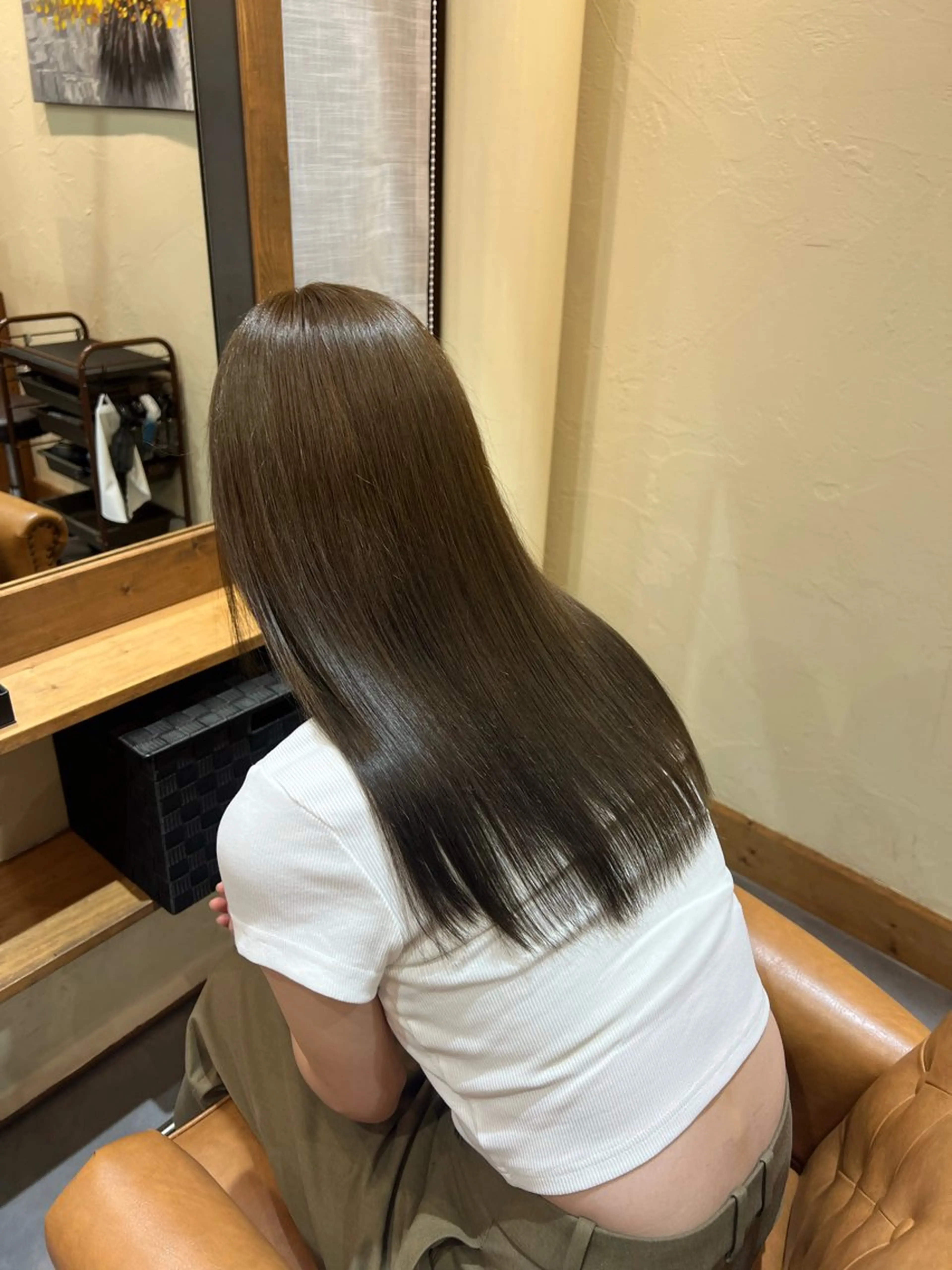 セミロング カラー 石黒 理々花のヘアスタイル