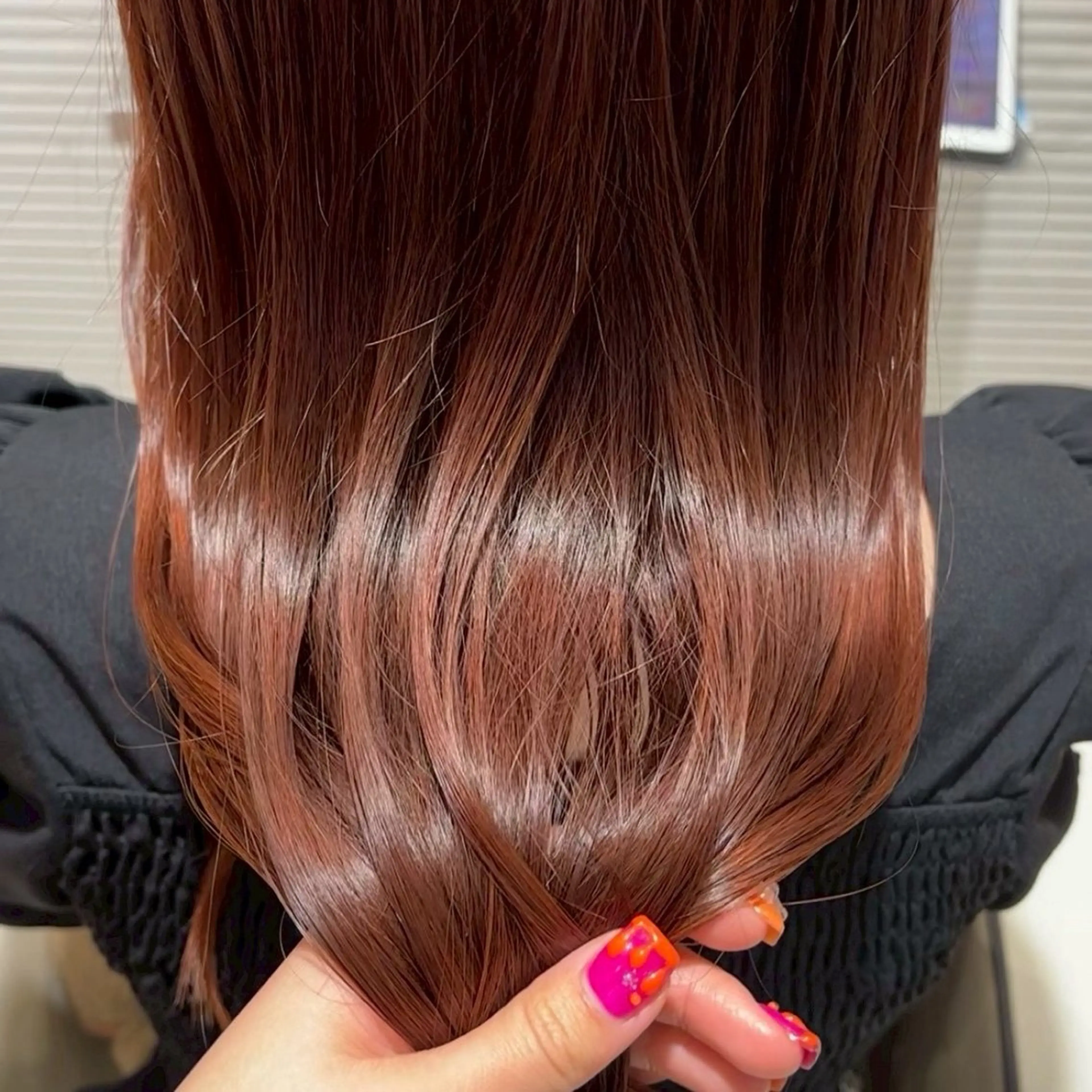 カラー 艶カラー🌟 ブリーチ/紅芭✨のヘアスタイル