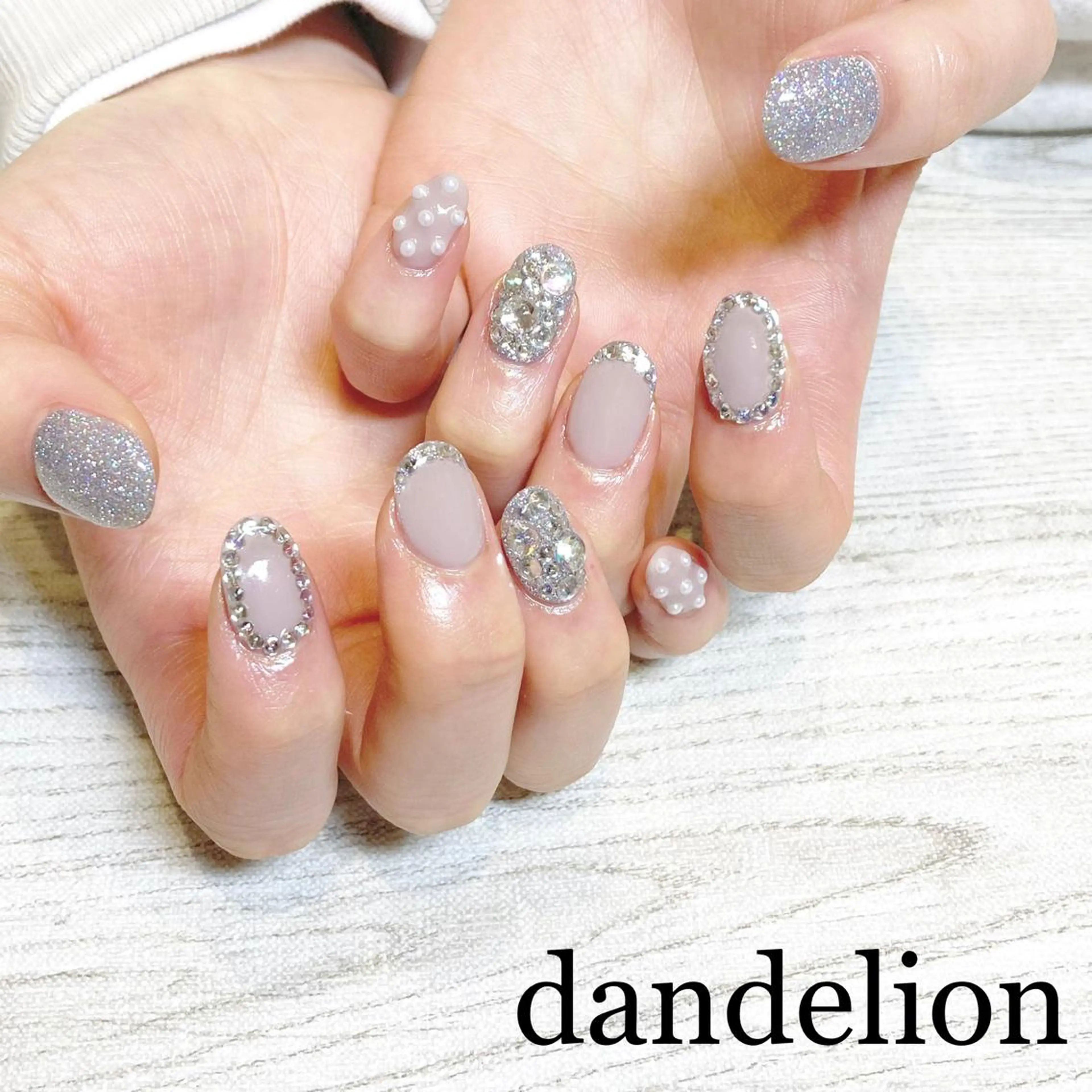 ネイル ハンドネイル ハンドケア dandelion ダンデライオンのネイルデザイン