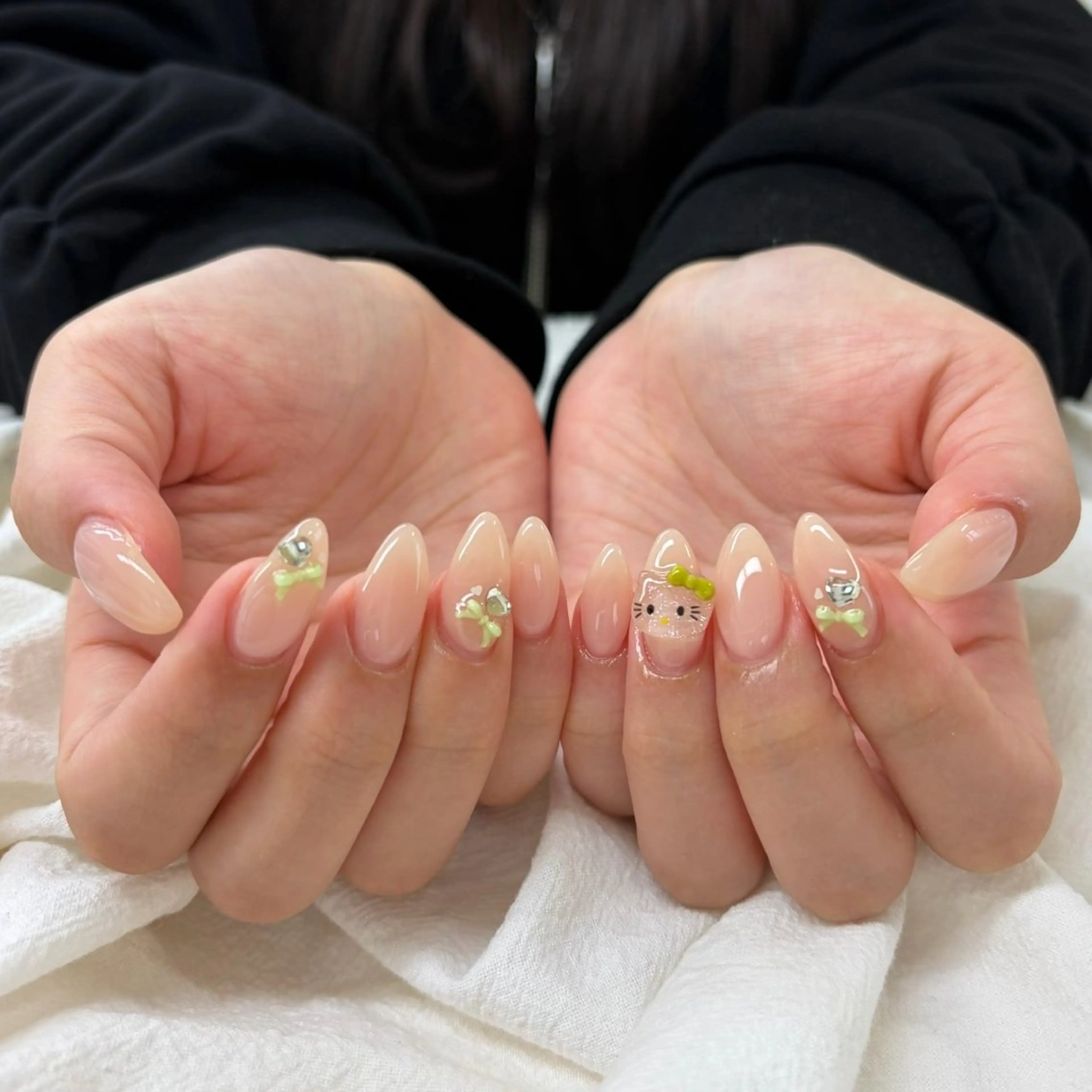 ミディアム nail jaol池袋店所属・ネイルJaol 池袋のネイルデザイン