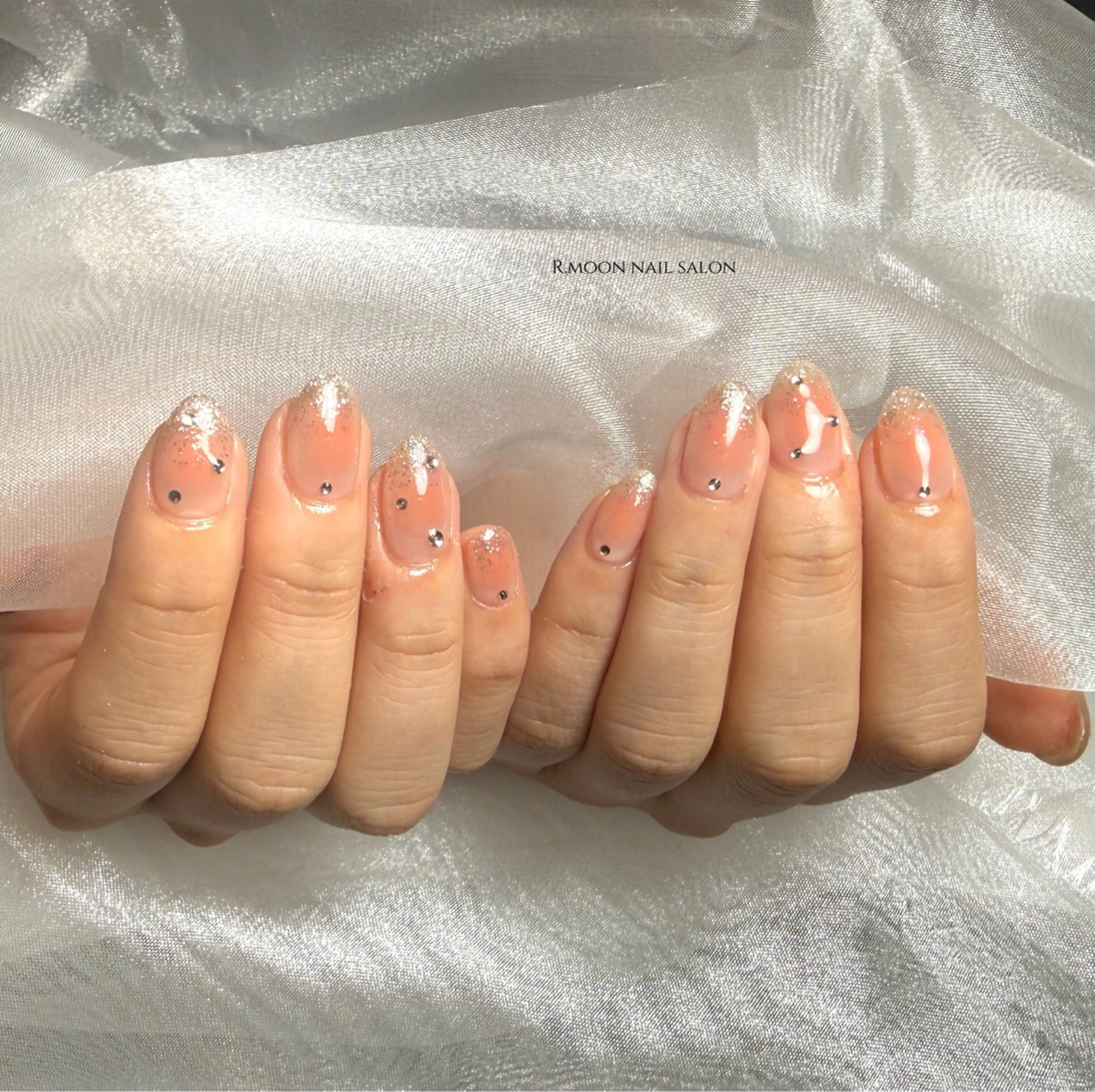 ネイル R.moon nail salonのネイルデザイン