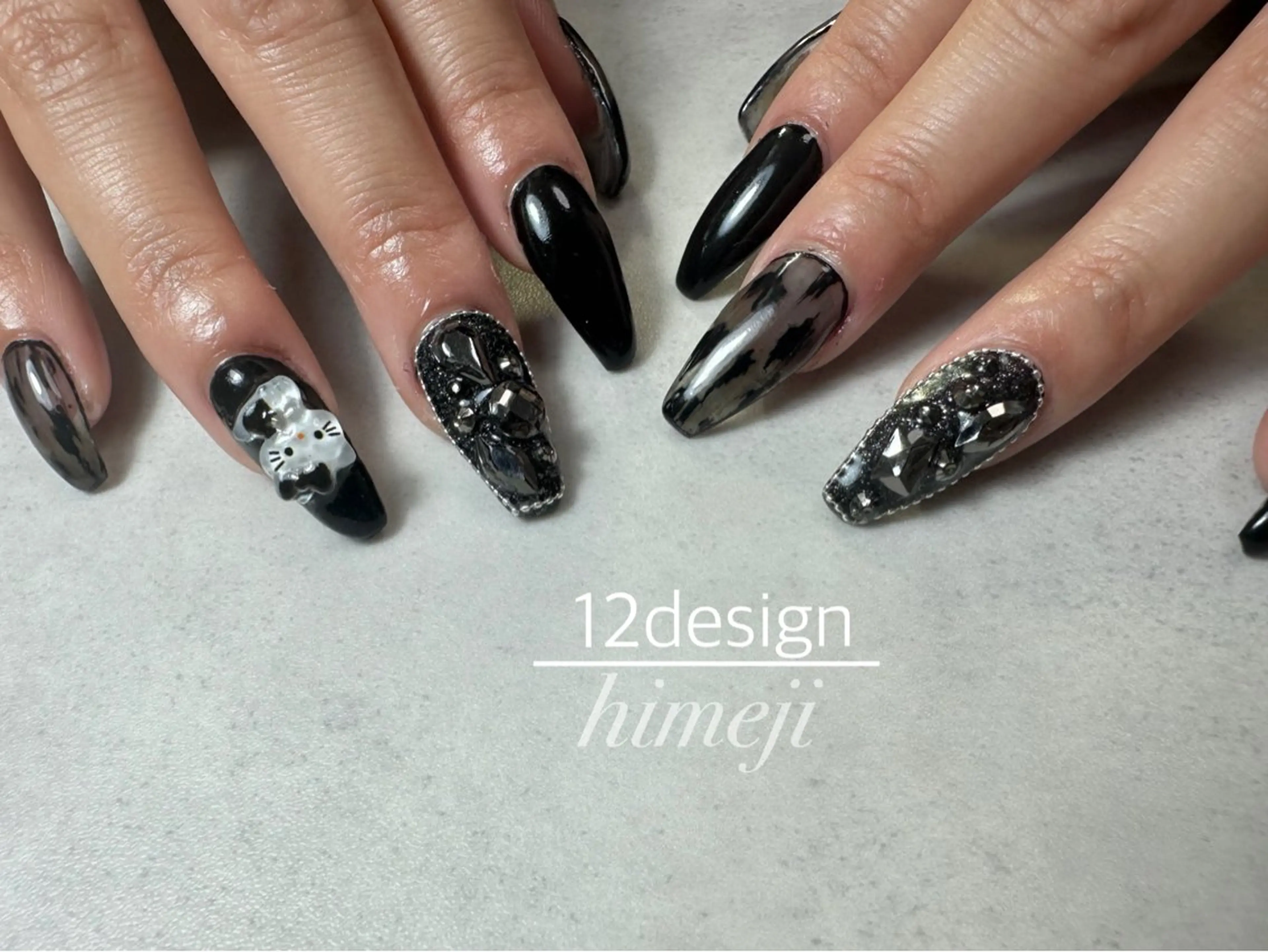 ネイル 12 designのネイルデザイン