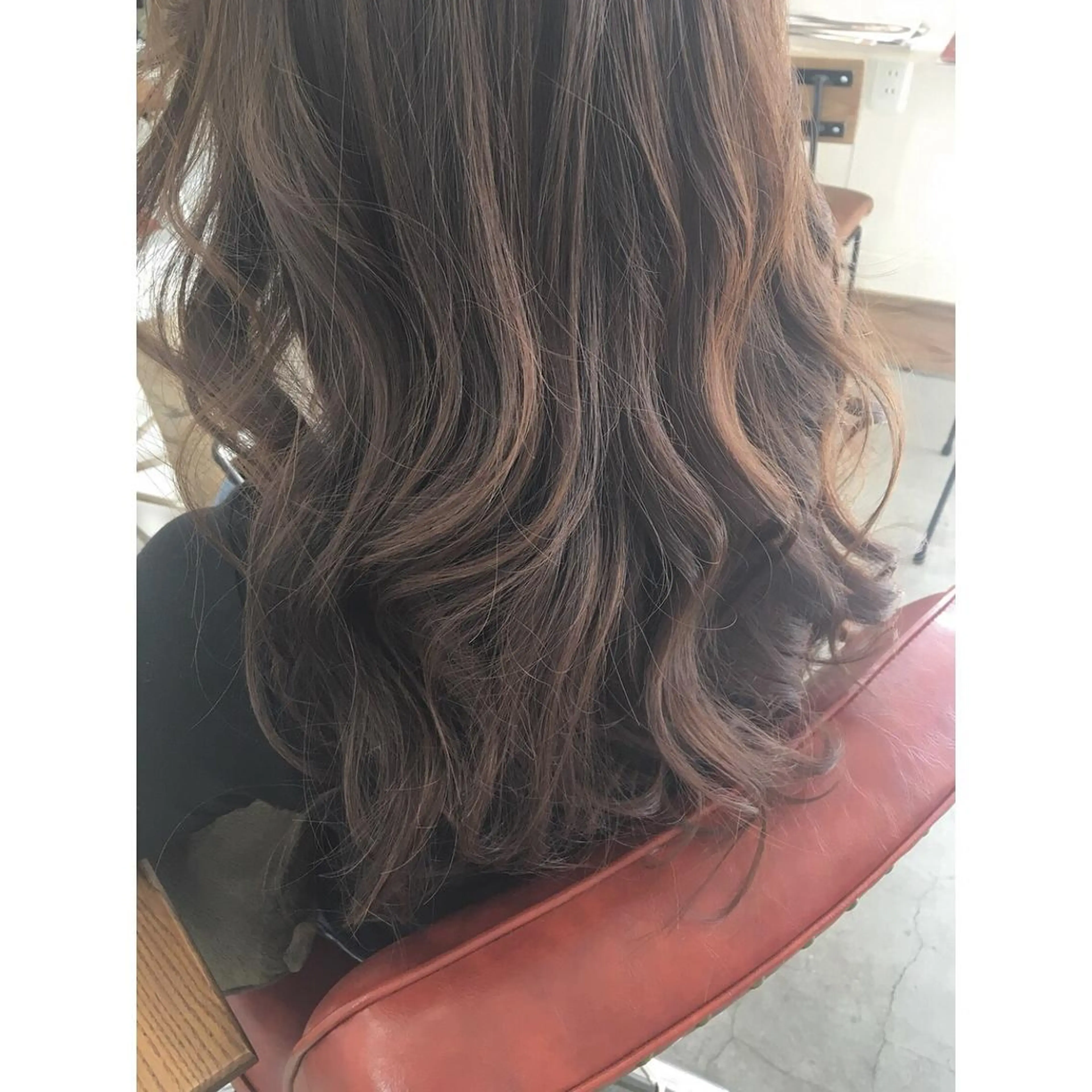 ロング カラー fio マナミのヘアスタイル