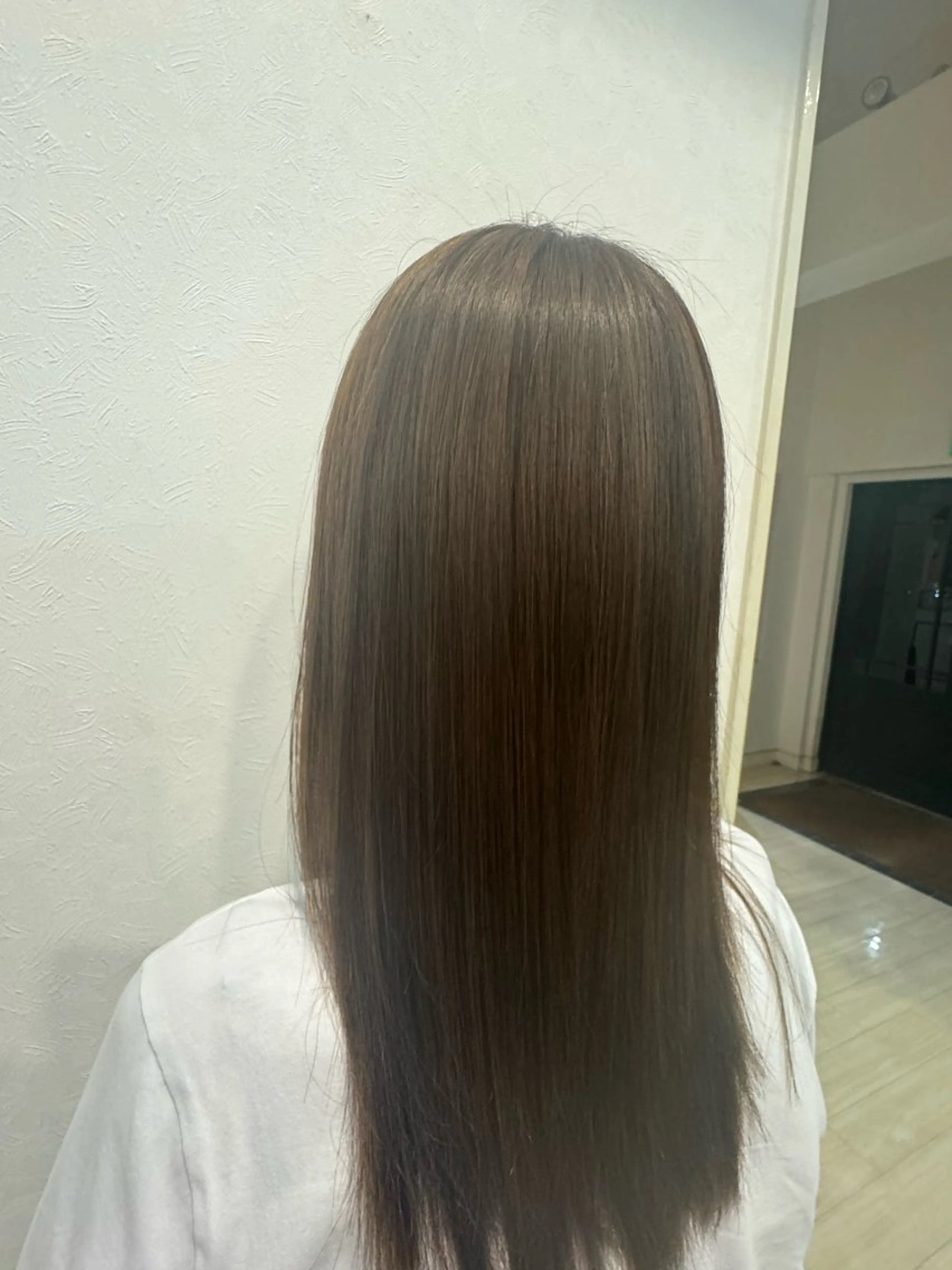 カラー すずき あやねのヘアスタイル