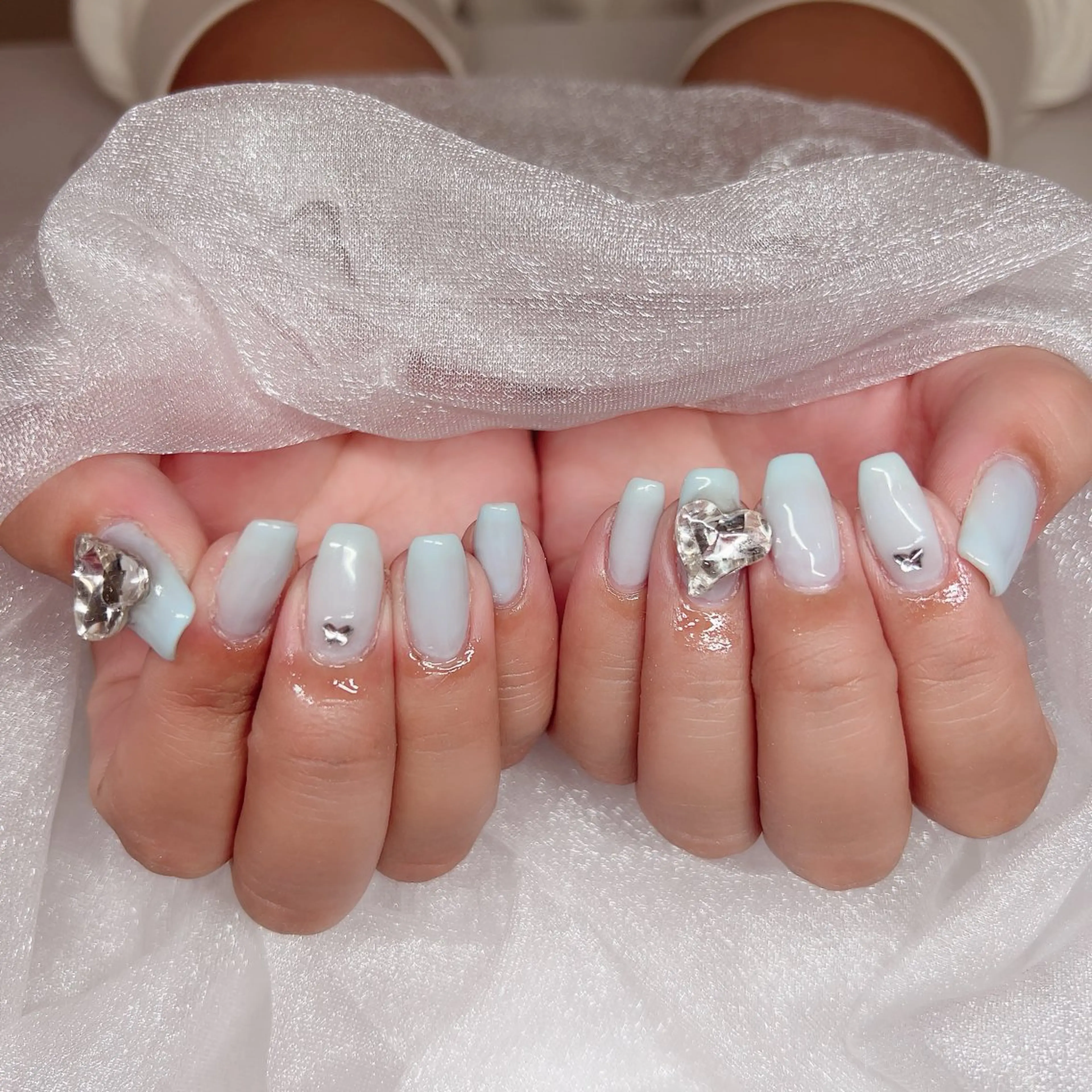 ネイル ジェルネイル パラジェル HENECY🍓 momokaのネイルデザイン